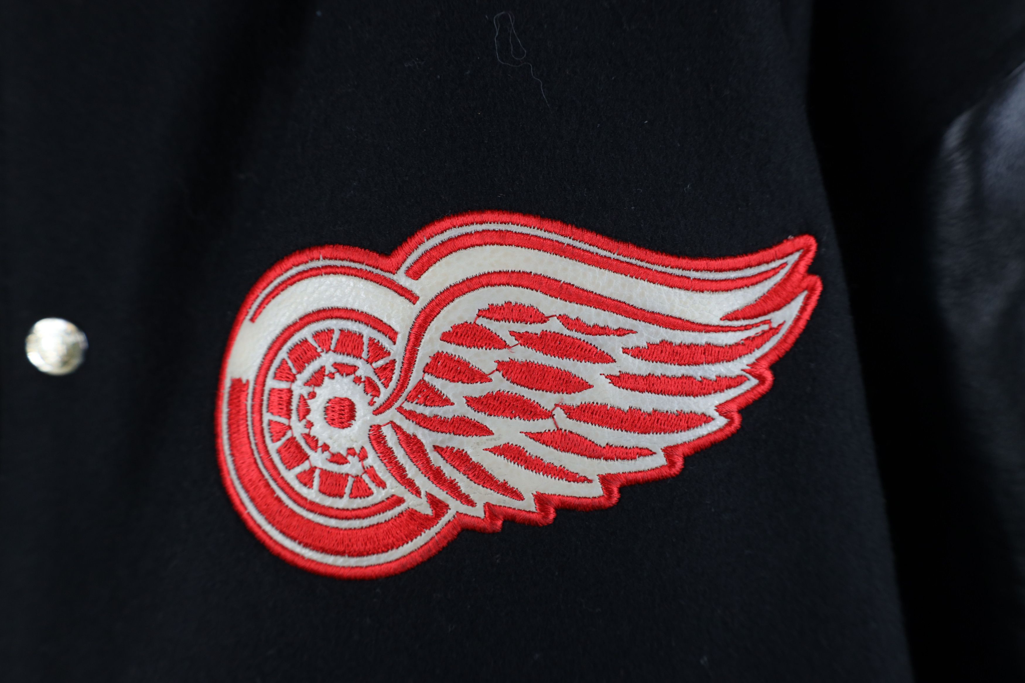 Vintage Vintage 90s Reversible Hockey Wool Leather Varsity Jacket Size US XL / EU 56 / 4 - 4 Thumbnail