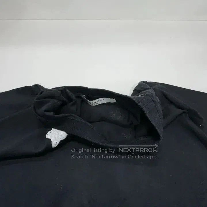 Givenchy Givenchy Star Embroidered Short Sleeve T-Shirt. Size US S / EU 44-46 / 1 - 4 Thumbnail
