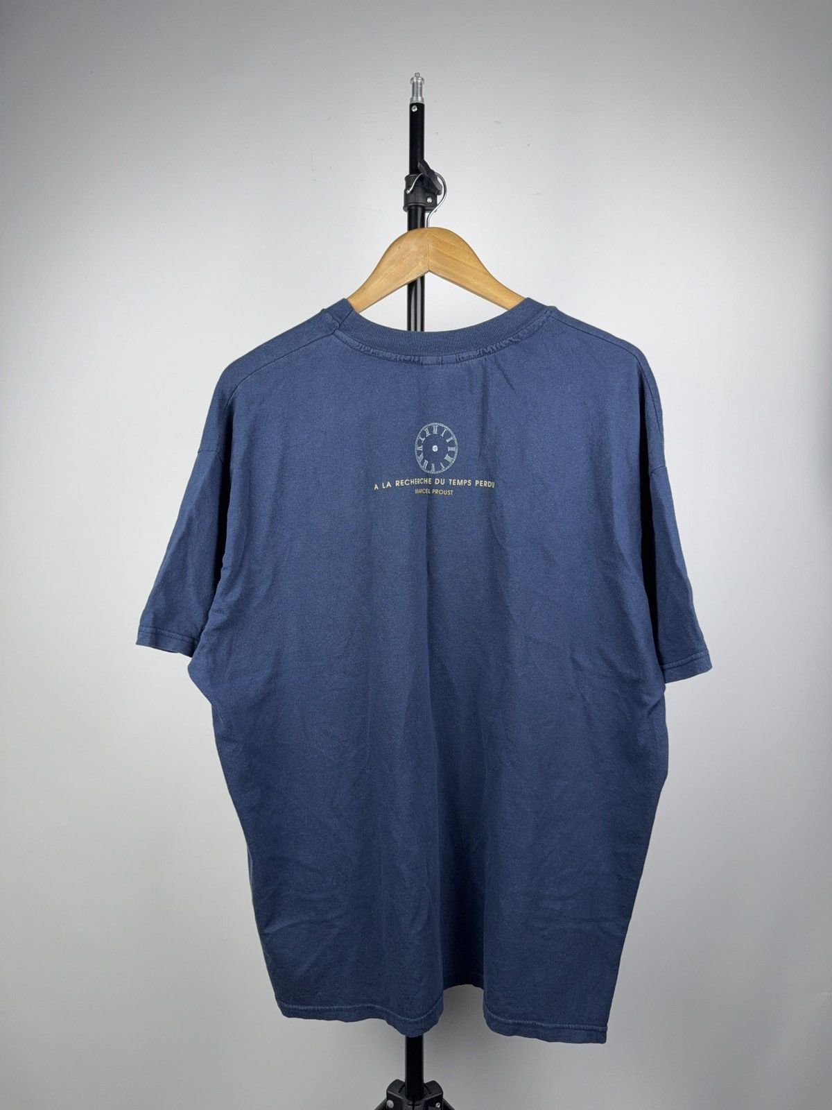 Vintage Parole di Cotone Marcel Proust Quote Tee Navy Italy Vintage Size US L / EU 52-54 / 3 - 8 Thumbnail