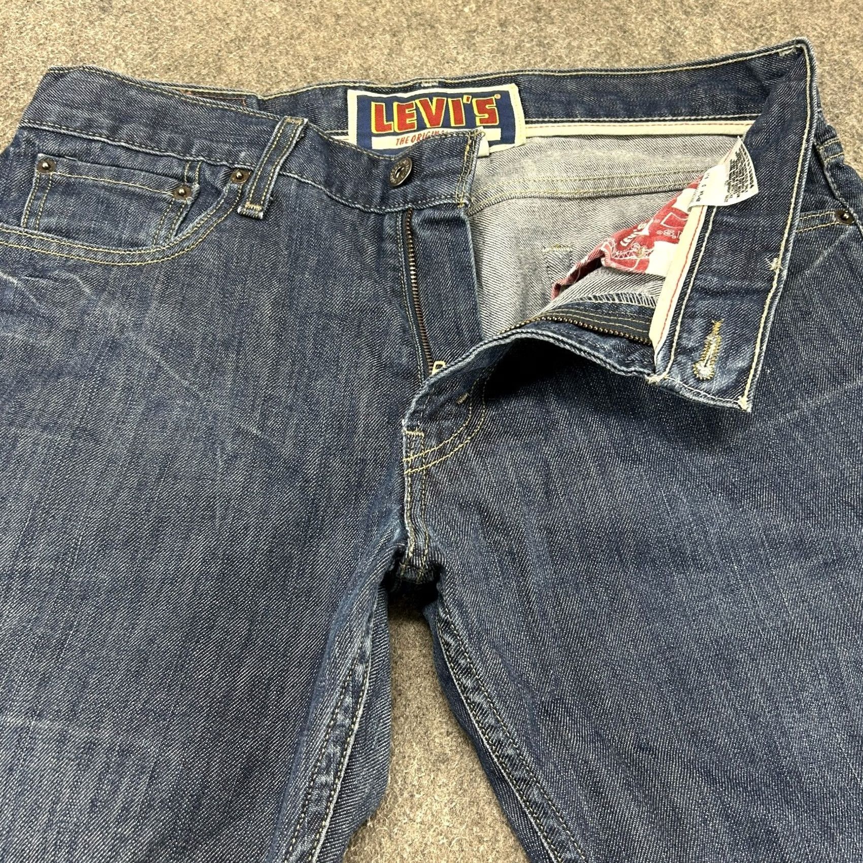 Levi's VINTAGE Levi's 514 Jeans Mens 33x32 Blue Straight Slim Fit Dark Wash Cotton 90s Mens Jeans Regular 5-Pocket Design Blue Levi's 500 Series Size US 33 - 2 Thumbnail