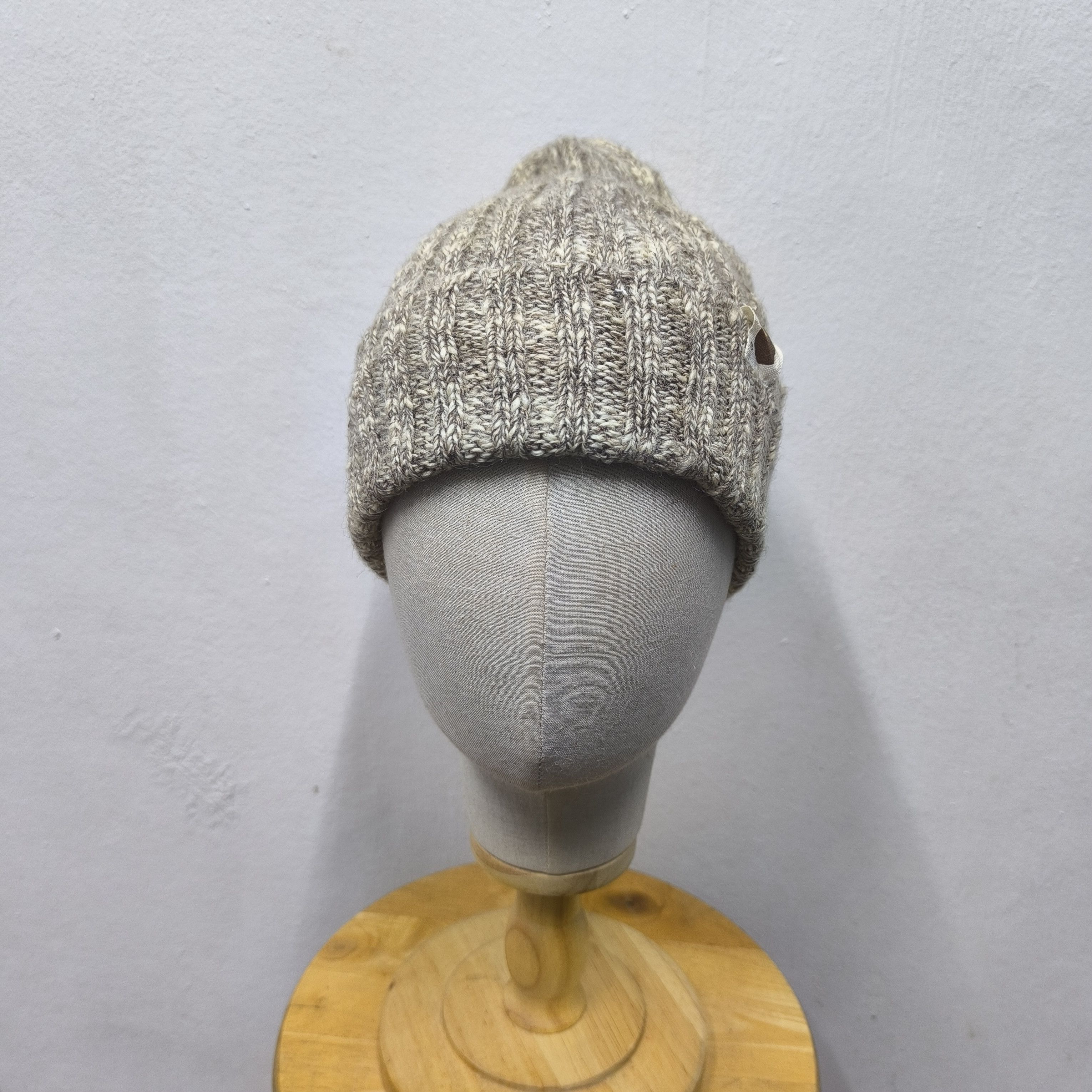 Bape 🦍 Vintage OG bape bathing ape nigo era patch wool beanie Size ONE SIZE - 2 Thumbnail