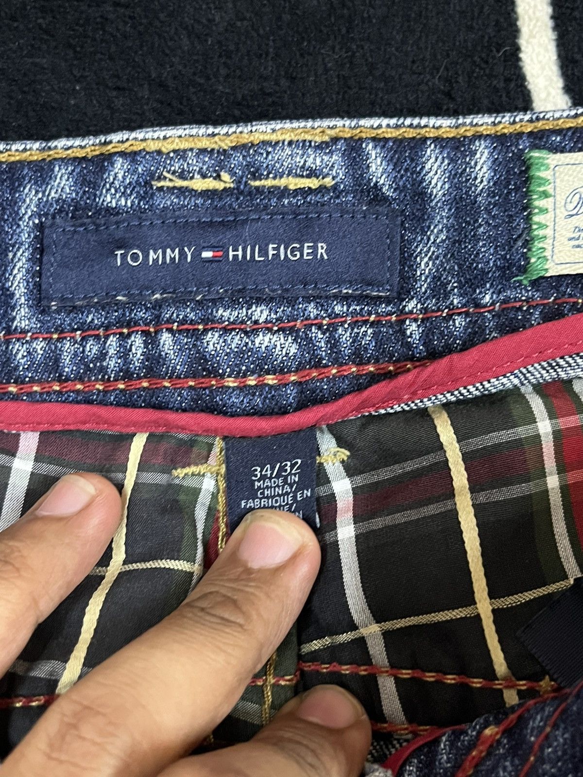 Beauty Beast × KMRii × Tommy Hilfiger Vintage Tommy Hilfiger Baggy Denim Size US 34 / EU 50 - 13 Thumbnail