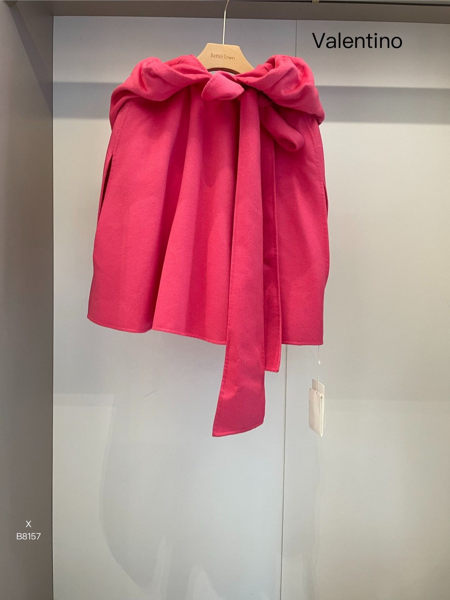 Valentino Valentino Bright Pink Bow Cape Size S / US 4 / IT 40 - 1 Thumbnail