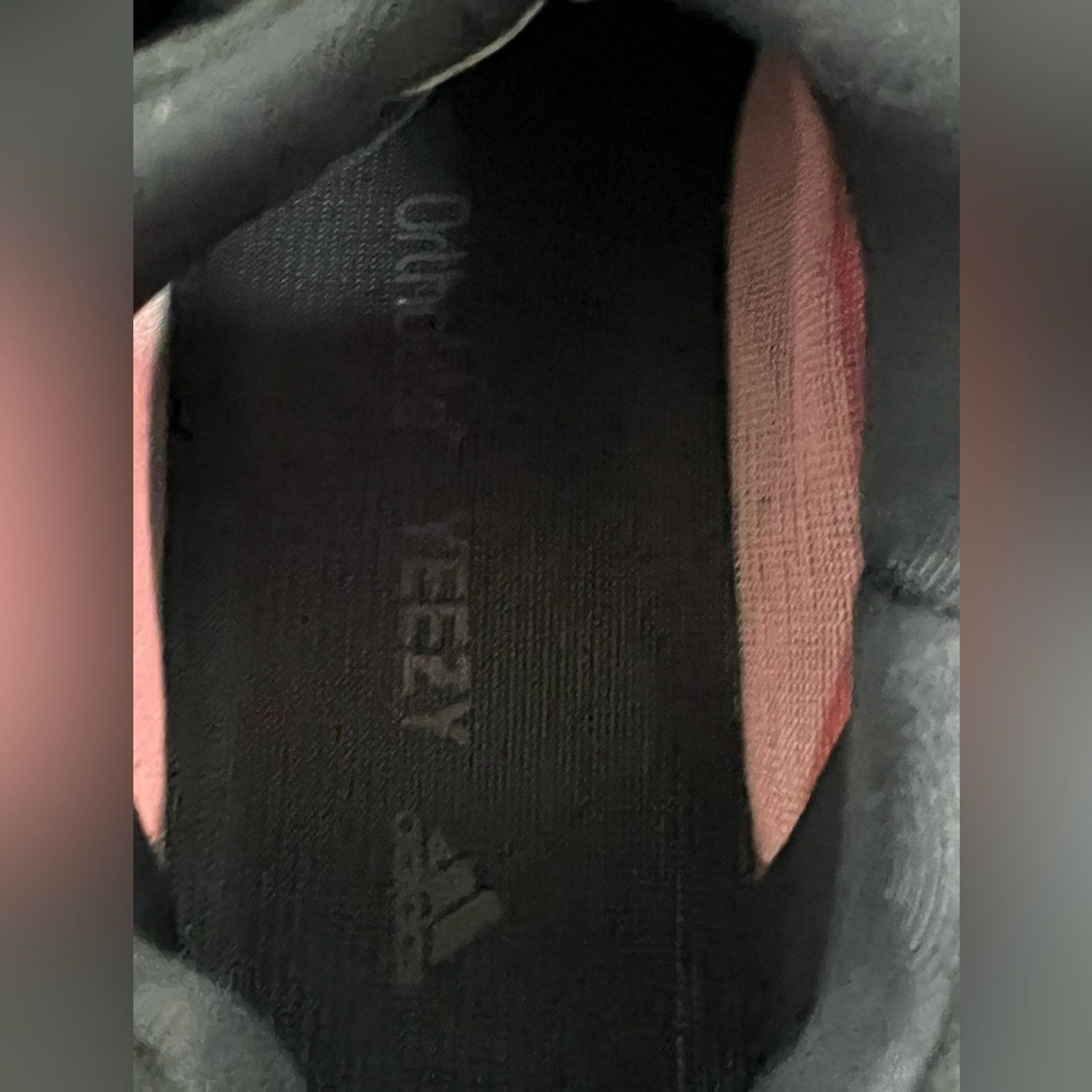 Adidas adidas Yeezy 700 V3 Fade Carbon 2022 WORN ONCE AUTHENTIC Size US 9.5 / EU 42-43 - 9 Thumbnail