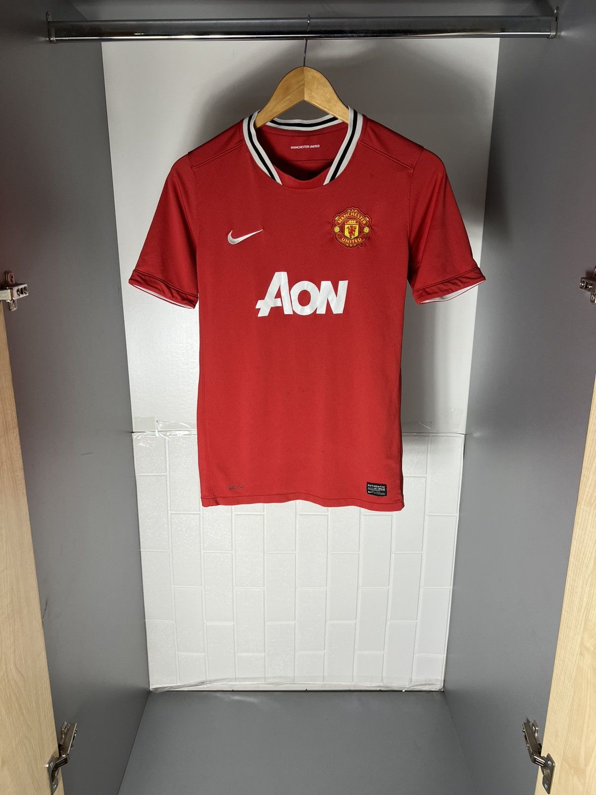 Nike VINTAGE NIKE FC MANCHESTER UNITED ENGLAND SOCCER JERSEY Y2K Size US S / EU 44-46 / 1 - 12 Thumbnail