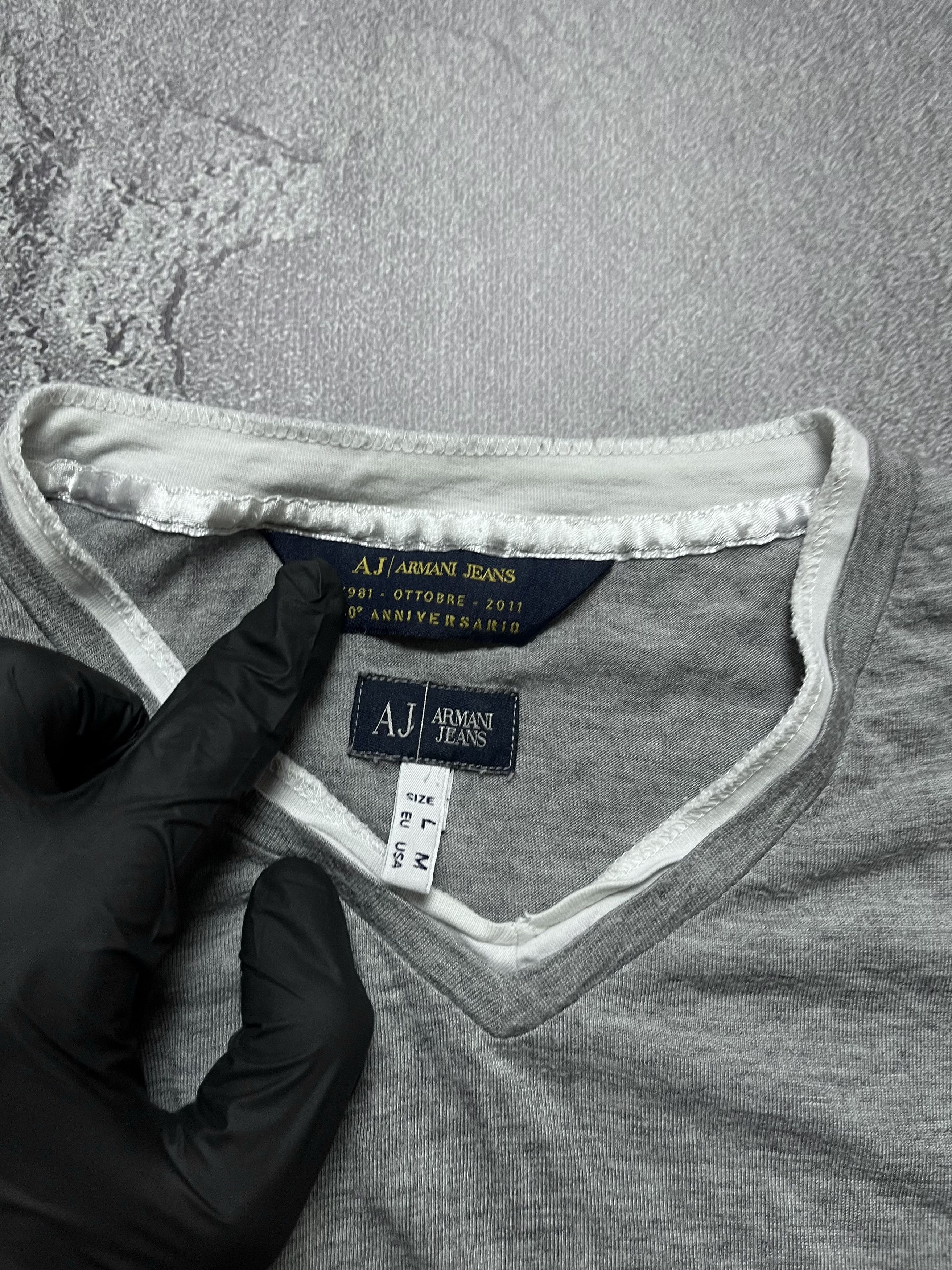 Emporio Armani Vintage Long Sleeve Emporio Armani Jeans Big Logo Mens L Size US L / EU 52-54 / 3 - 6 Thumbnail