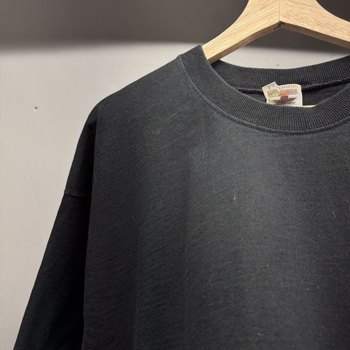 Vintage 90s Heavy Black Blank Shirt ERD Grunge Chrome Faded Thrashed Size US XXL / EU 58 / 5 - 5 Thumbnail