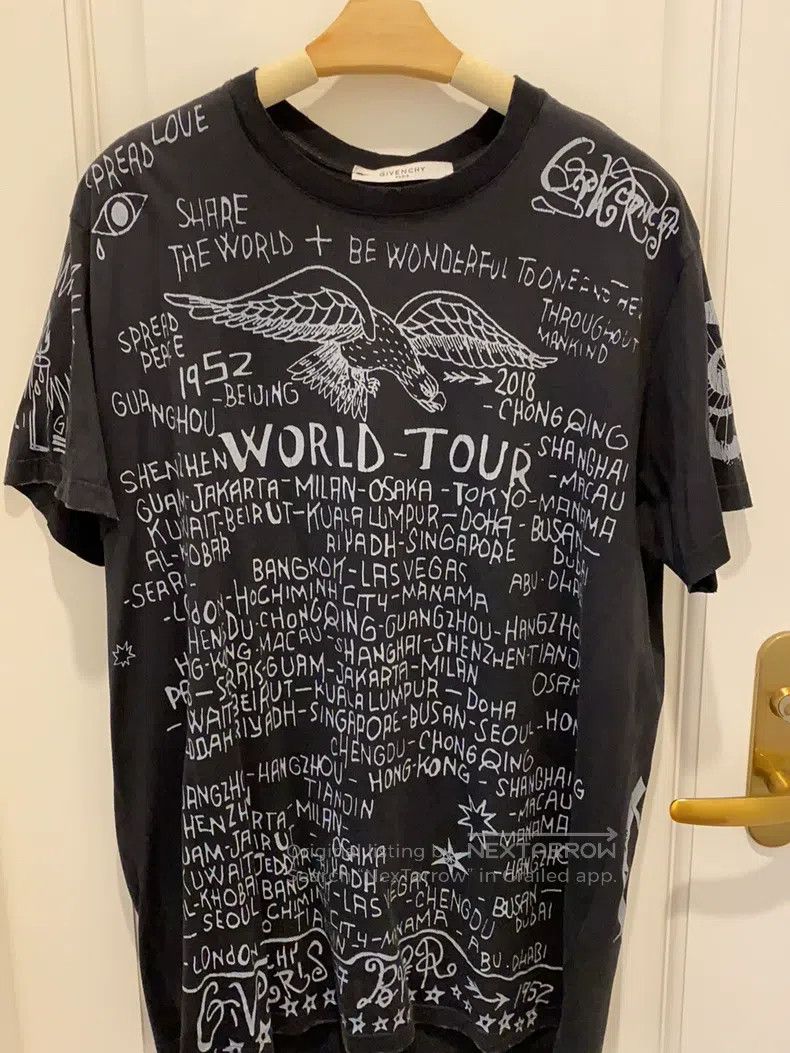Givenchy Givenchy Distressed Black Short Sleeve Size US XS / EU 42 / 0 - 2 Thumbnail