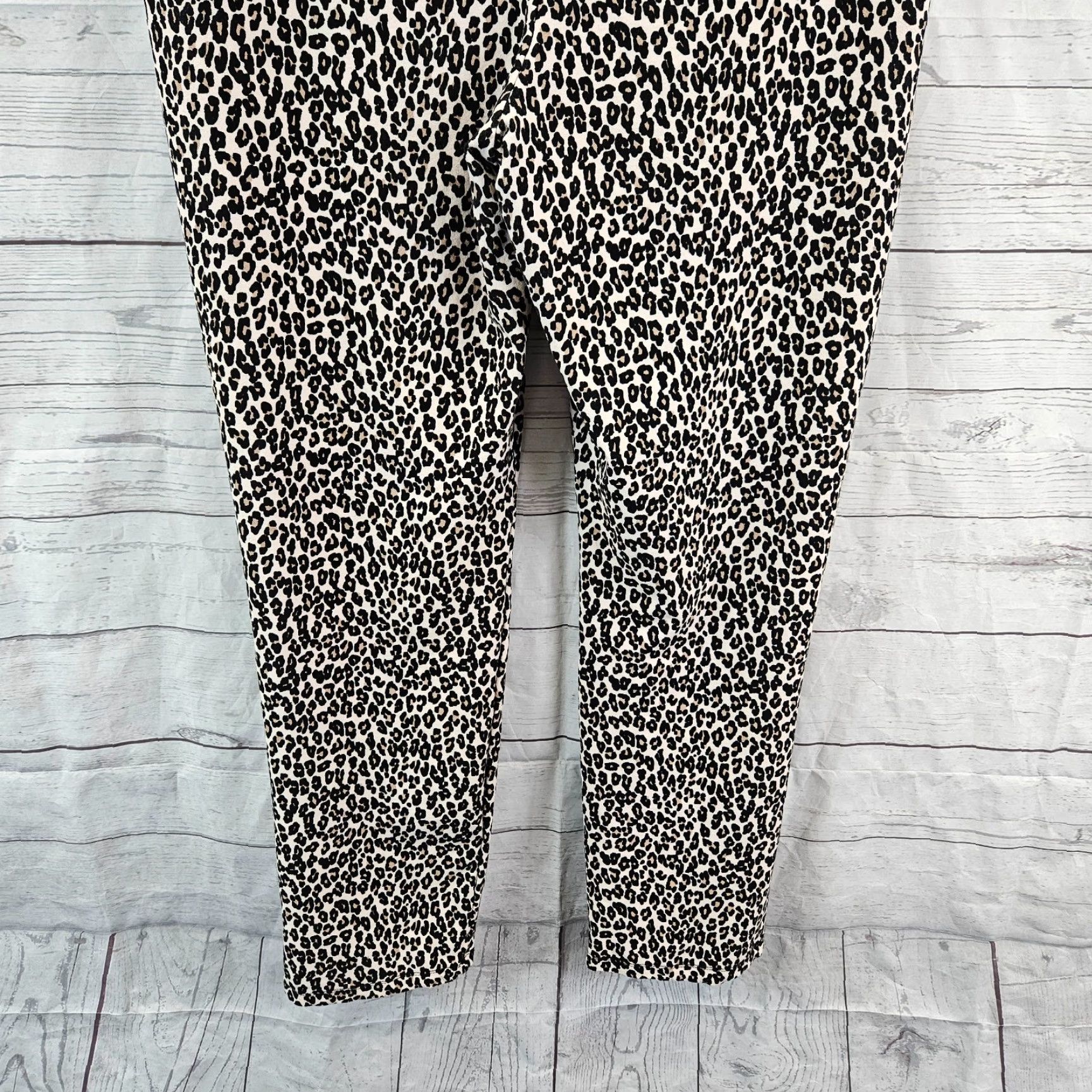 Vintage Chicos Travelers Womens Pants Sz 10 Black Brown Animal Print Pull On Mid Rise Shirt? Size 32" / US 10 / IT 46 - 5 Thumbnail