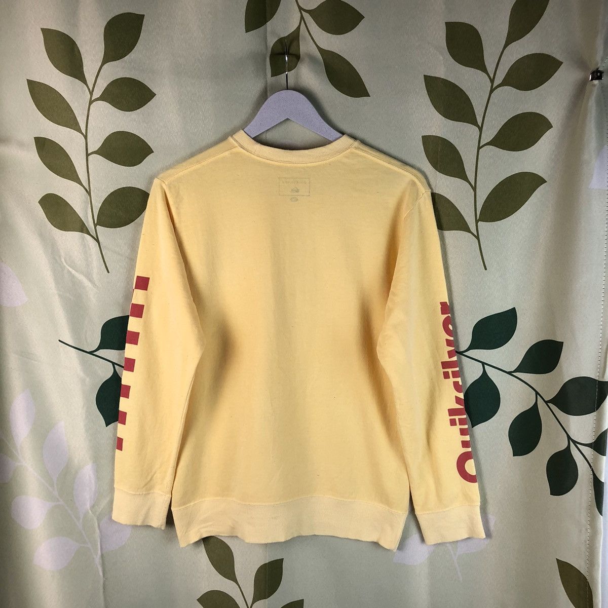Quiksilver Quiksilver vintage Yellow Sweatshirt #7463 Size US M / EU 48-50 / 2 - 14 Thumbnail