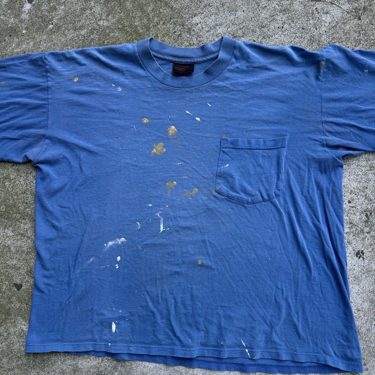 Vintage 90s Thrashed Faded Distressed Pocket Tee ERD Grunge Size US M / EU 48-50 / 2 - 7 Thumbnail