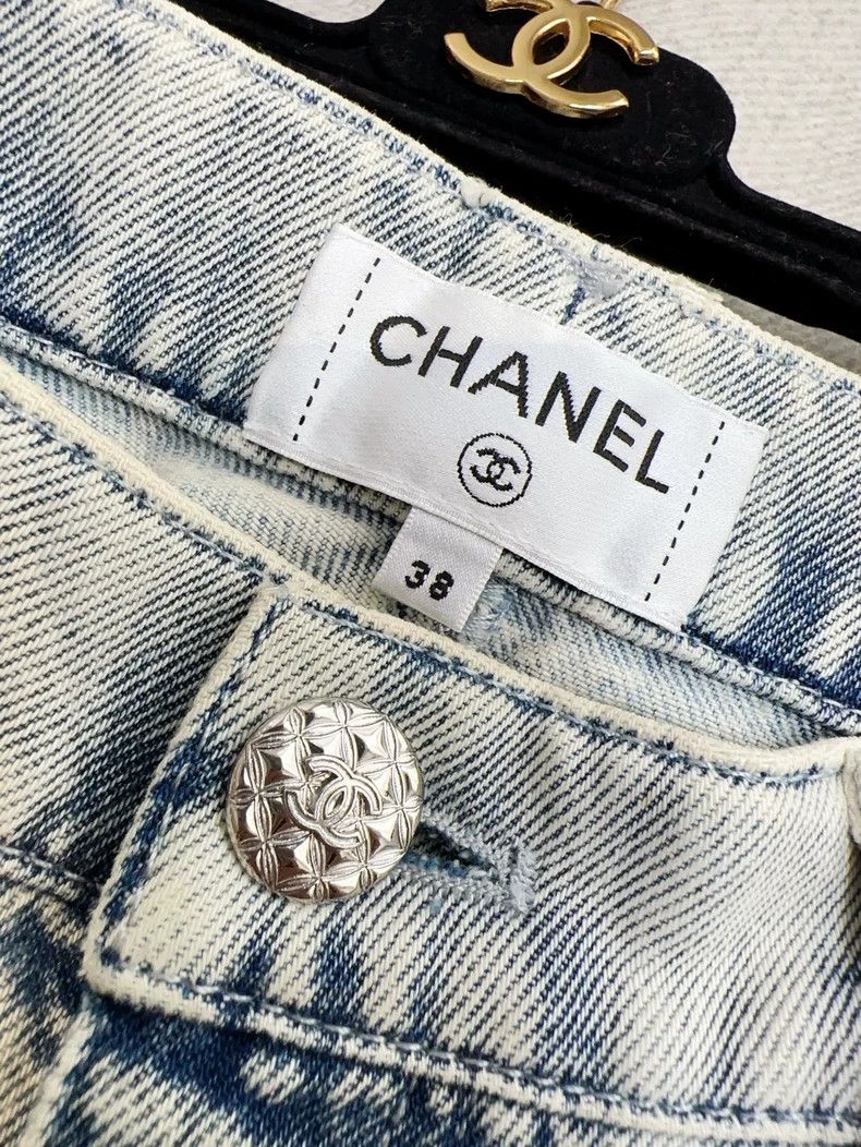 Chanel Chanel 21k blue and gray double C sequin jeans Size 25" / US 0 / IT 36 - 6 Thumbnail