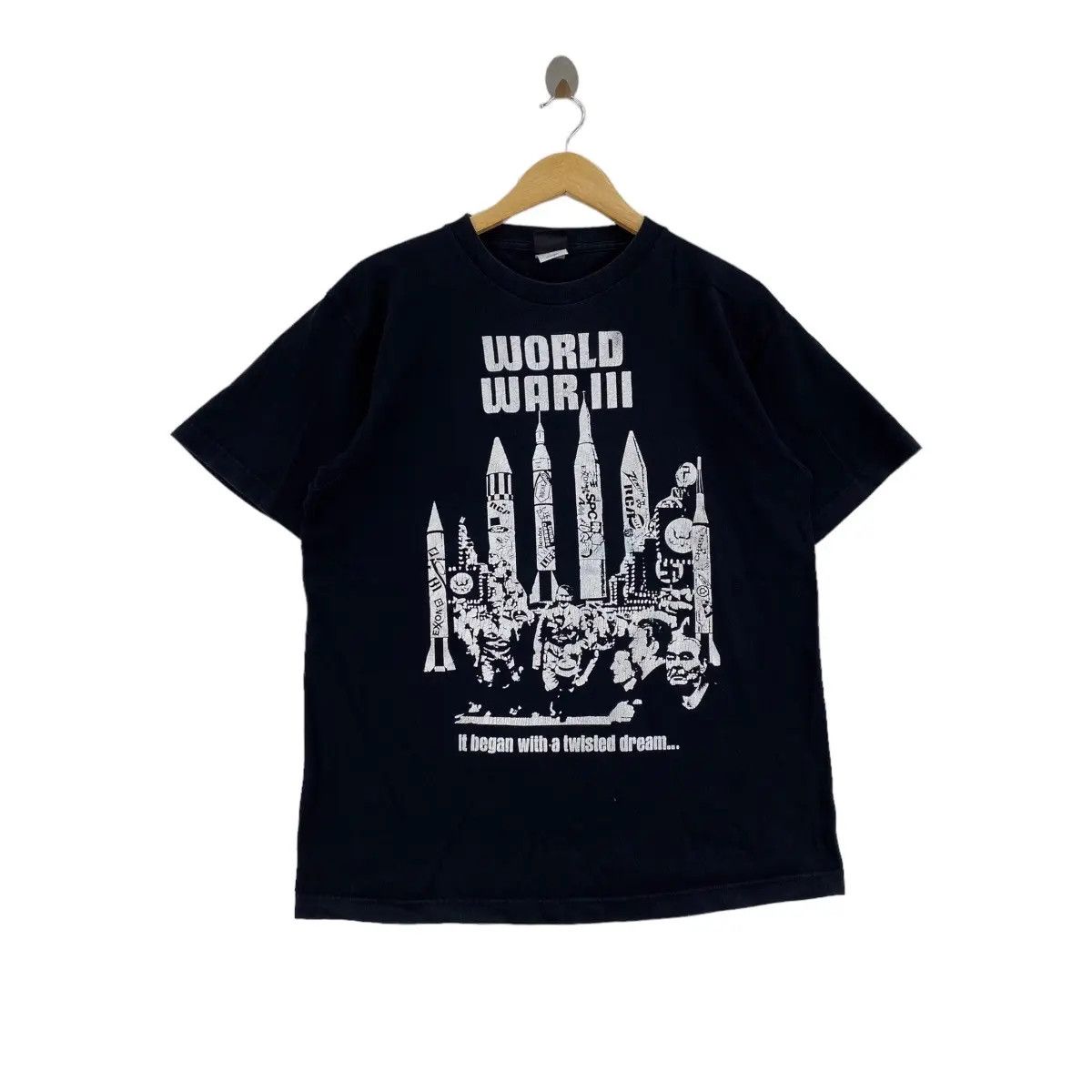 Vintage NOVADELIC CYBERPUNK World War 3 Tee Shirt Top No War Peace Size US L / EU 52-54 / 3 - 1 Thumbnail