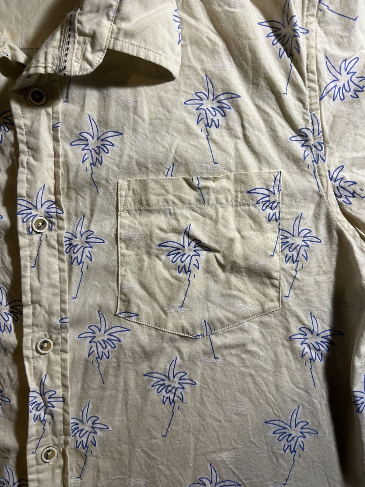 Tillys Tilly’s Hawaiian button up Size US M / EU 48-50 / 2 - 2 Thumbnail