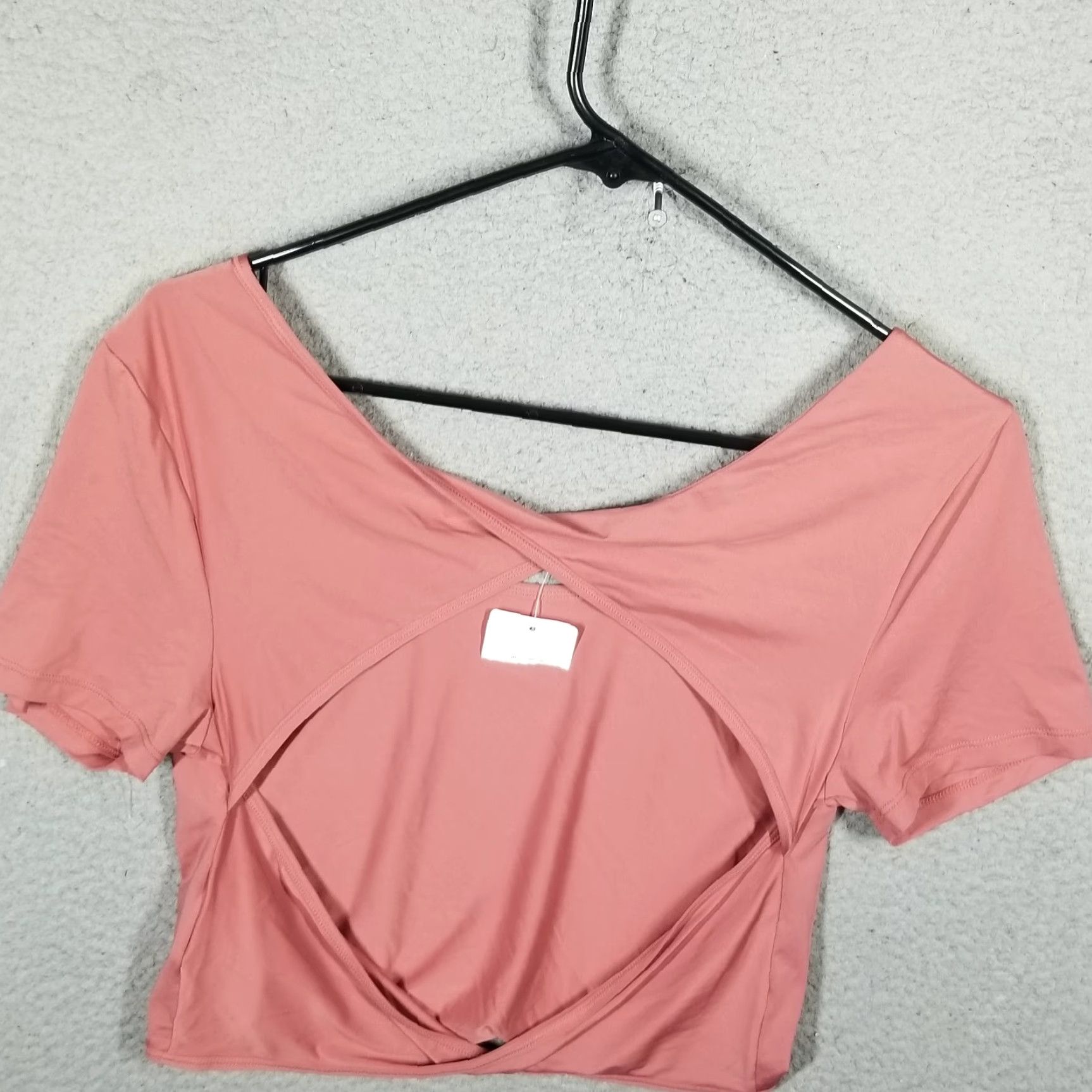 Nike Nike One Classic Dri-FIT Short-Sleeve Cropped Twist Top FN2851-634 Pink Size S Size S / US 4 / IT 40 - 2 Thumbnail