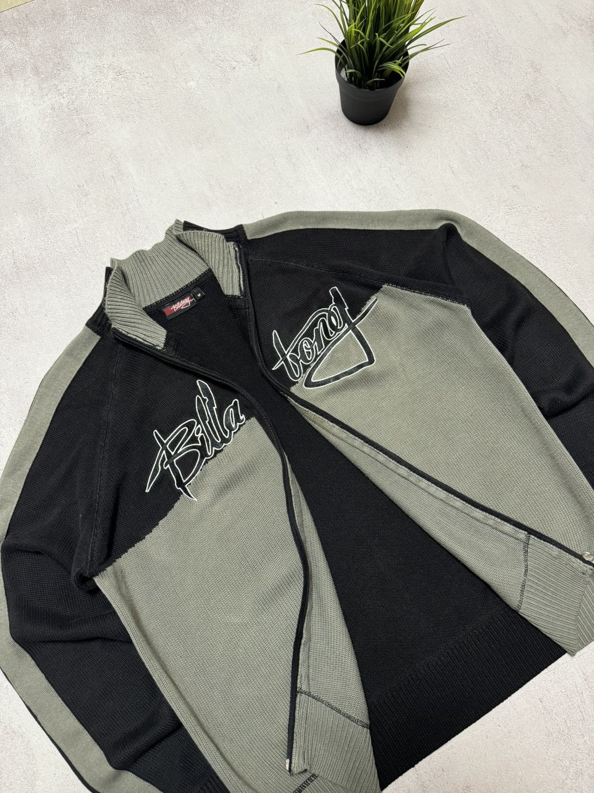Billabong Vintage Billabong Sweater Knit Big Logo Zip Jacket Baggy 90s Size US M / EU 48-50 / 2 - 5 Thumbnail