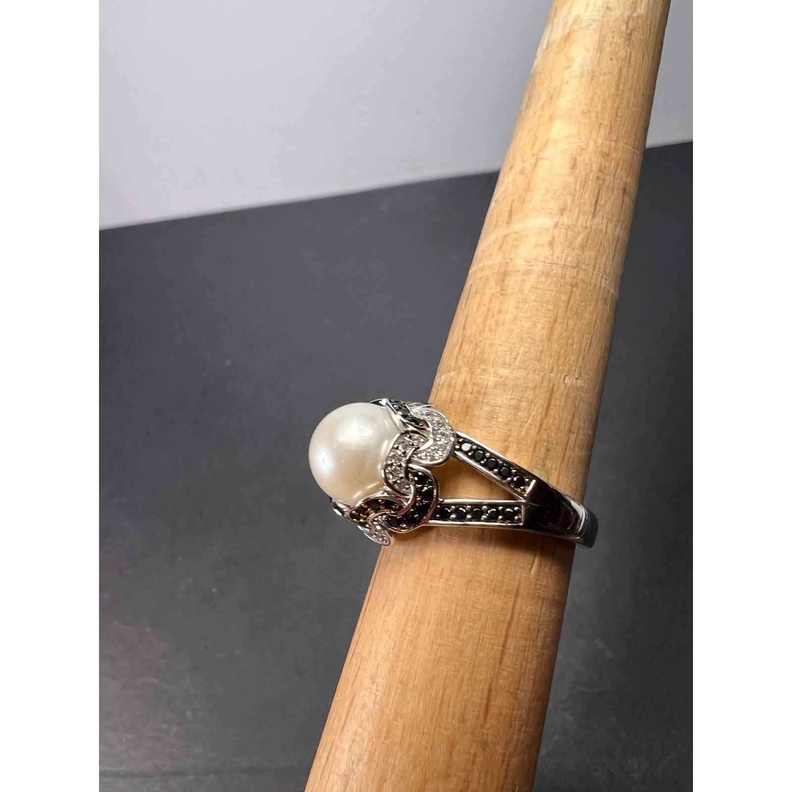 Other White cultured pearl and multi gem 925 ring size 9 *NEW* Size ONE SIZE - 8 Thumbnail