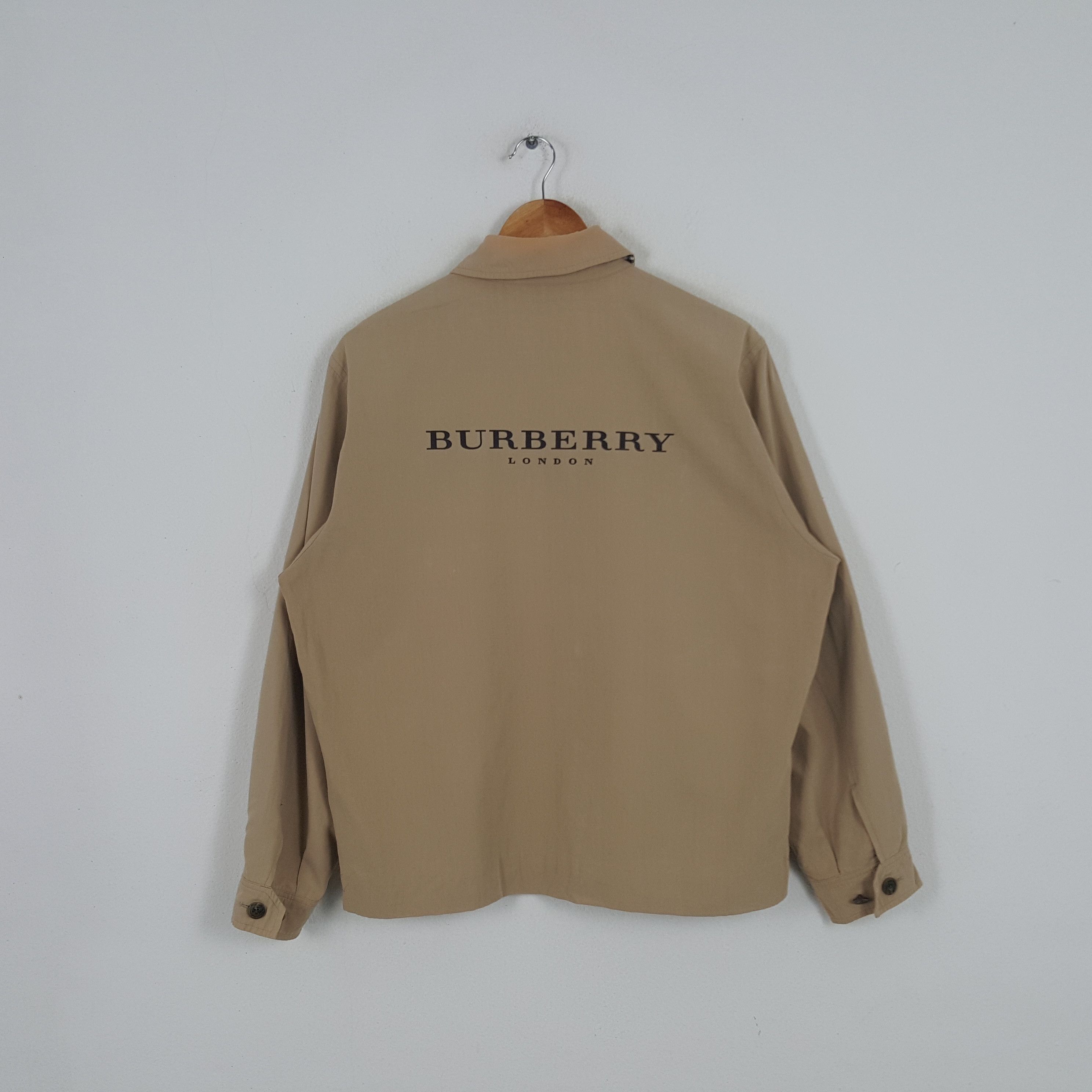 Burberry × Vintage Vintage Burberry London Nova Check Preppy Jacket Size US L / EU 52-54 / 3 - 1 Thumbnail