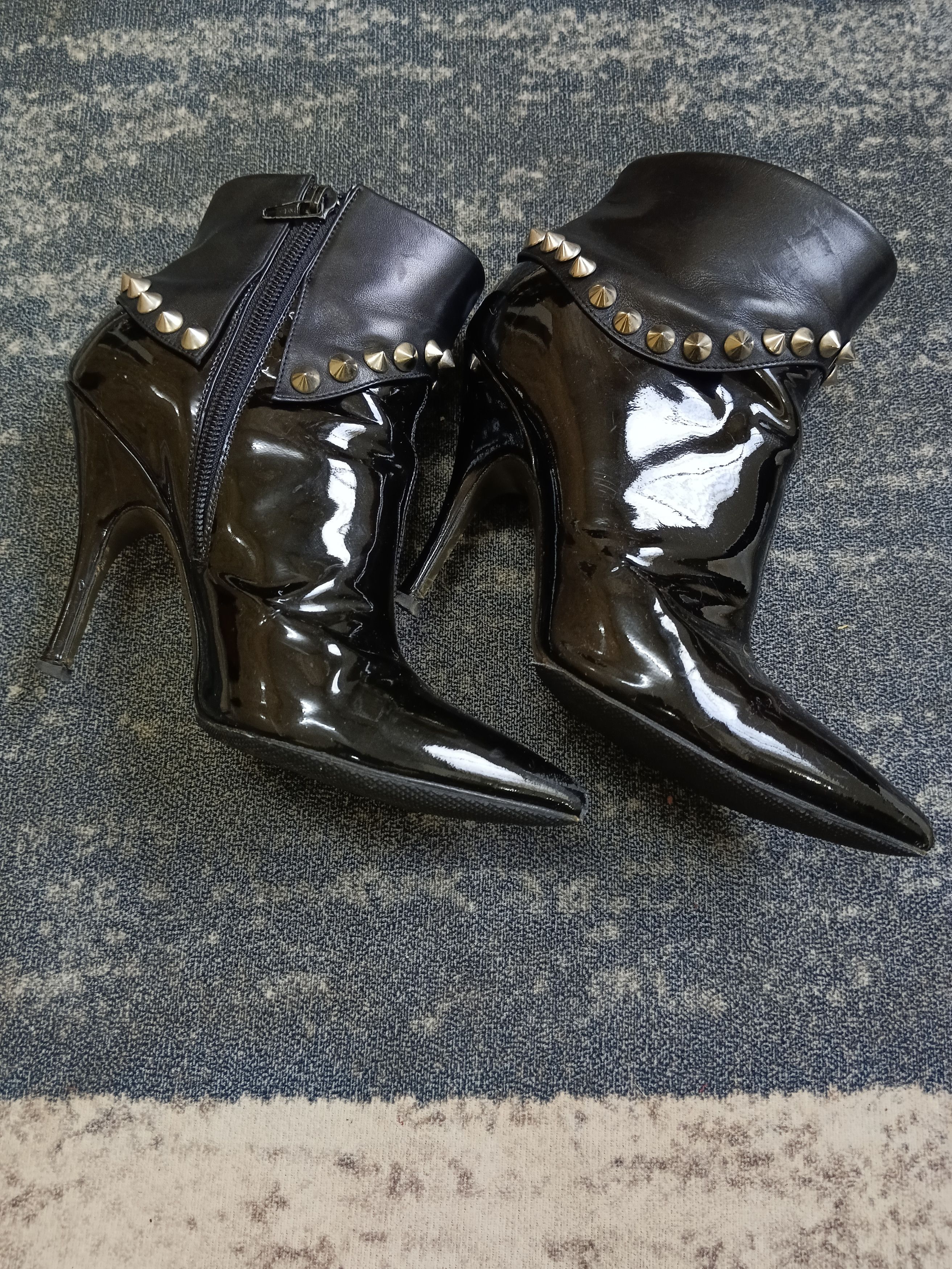 Dolce & Gabbana DOLCE&GABBANA STUDDED Size US 7 / IT 37 - 4 Thumbnail