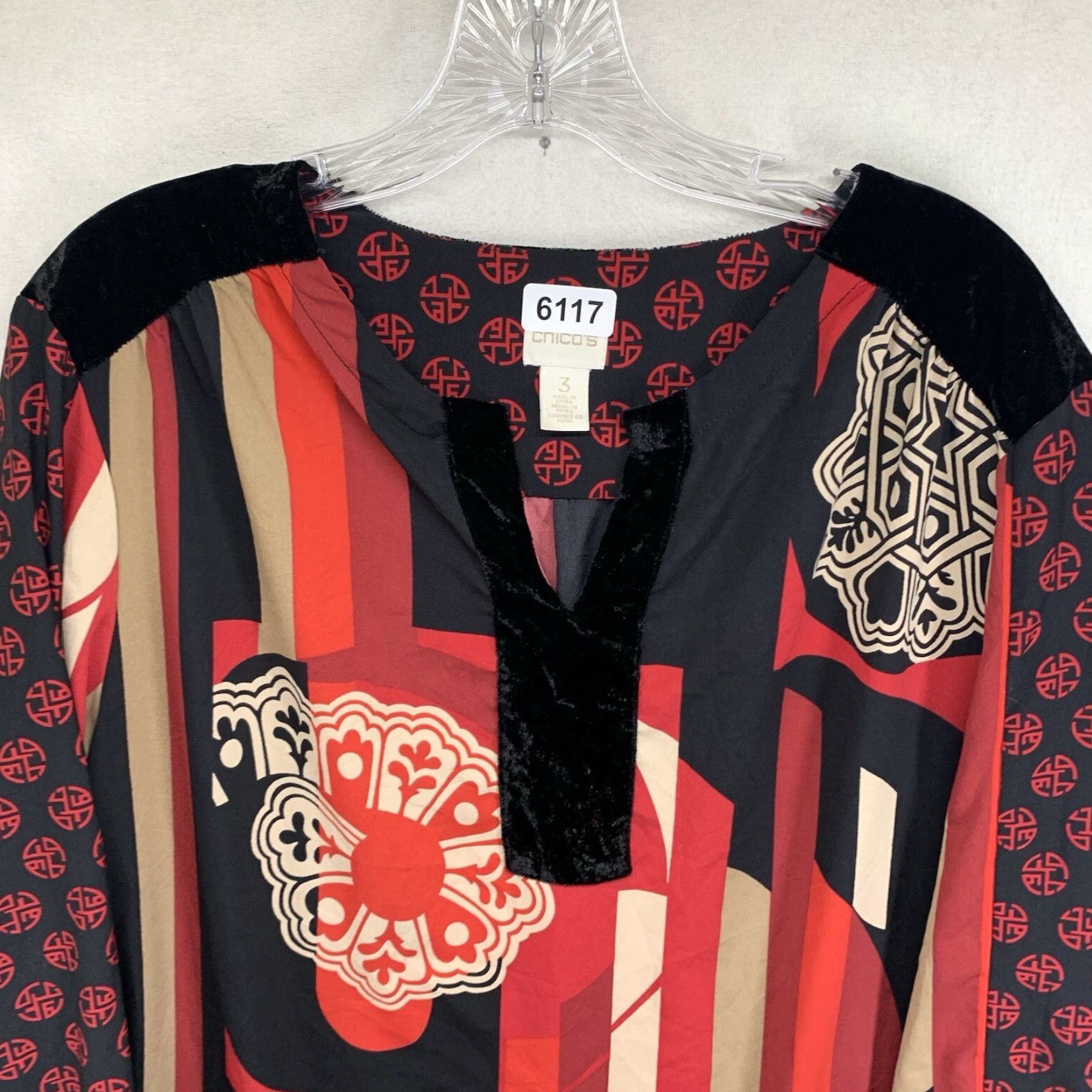 Vintage Chicos Size 3 Long Sleeve Crushed Velvet Accents Asian Flair Style Lightweight Size XS / US 0-2 / IT 36-38 - 4 Thumbnail