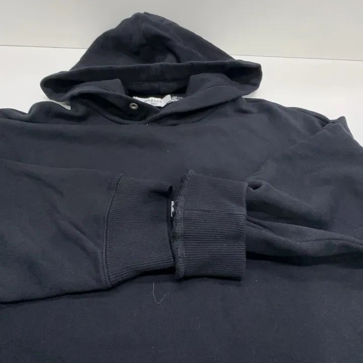 Givenchy Givenchy Givenchy Distressed Logo Print Hoodie for Men -25 Size US XL / EU 56 / 4 - 7 Thumbnail