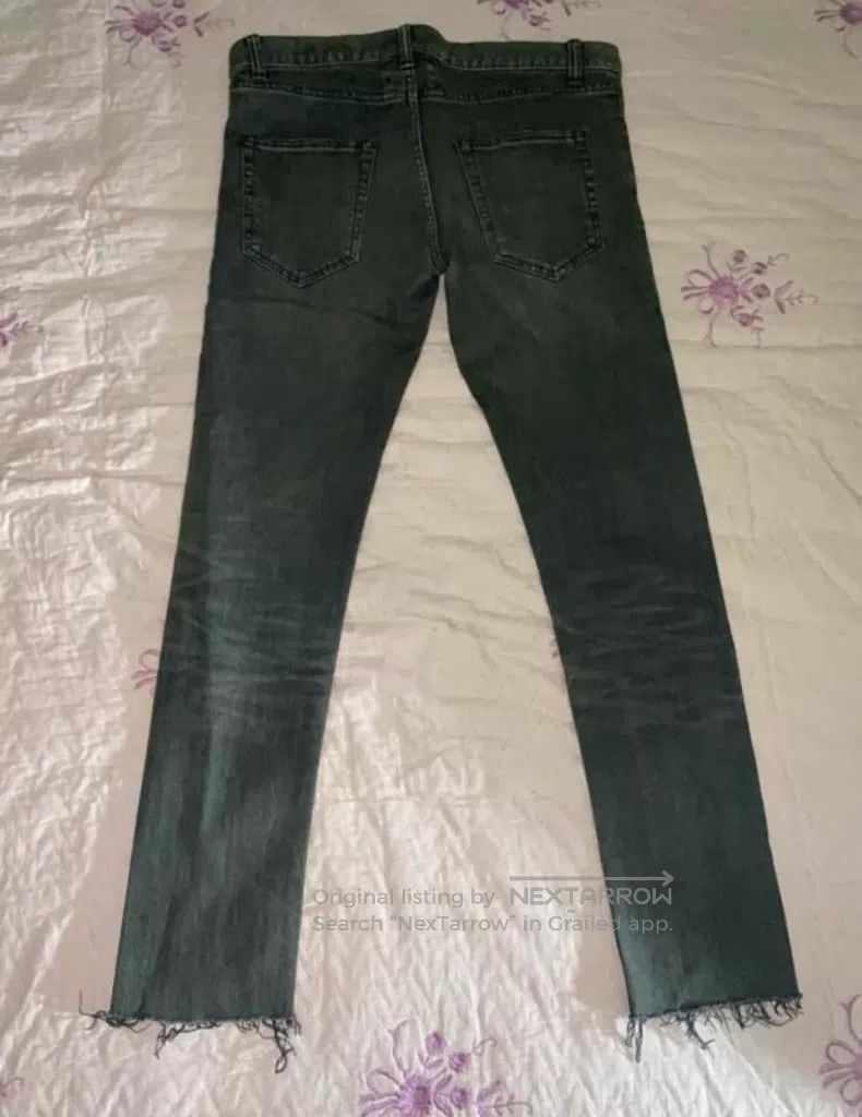 Saint Laurent Paris Saint Laurent Paris Classic Frayed Cat Whisker Washed Deni Size US 30 / EU 46 - 3 Thumbnail