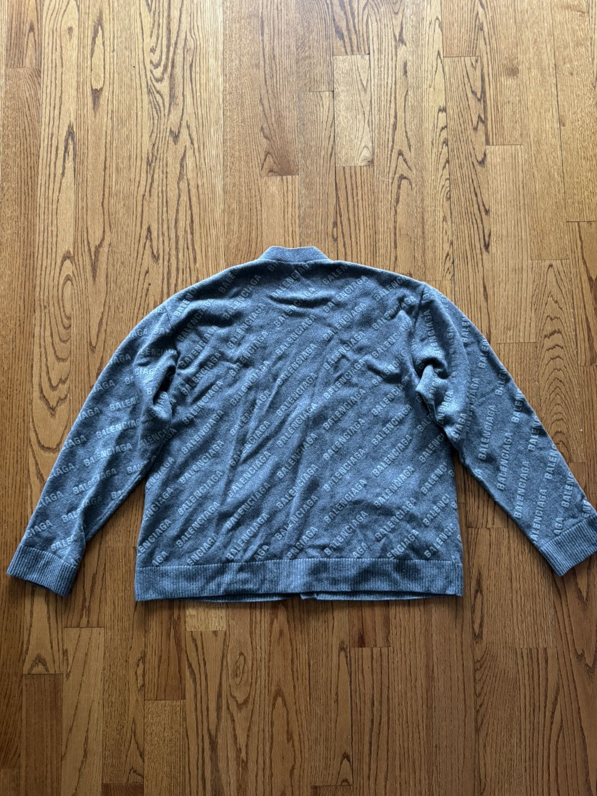 Balenciaga Balenciaga Allover Logo Loose Cardigan Size US M / EU 48-50 / 2 - 3 Thumbnail