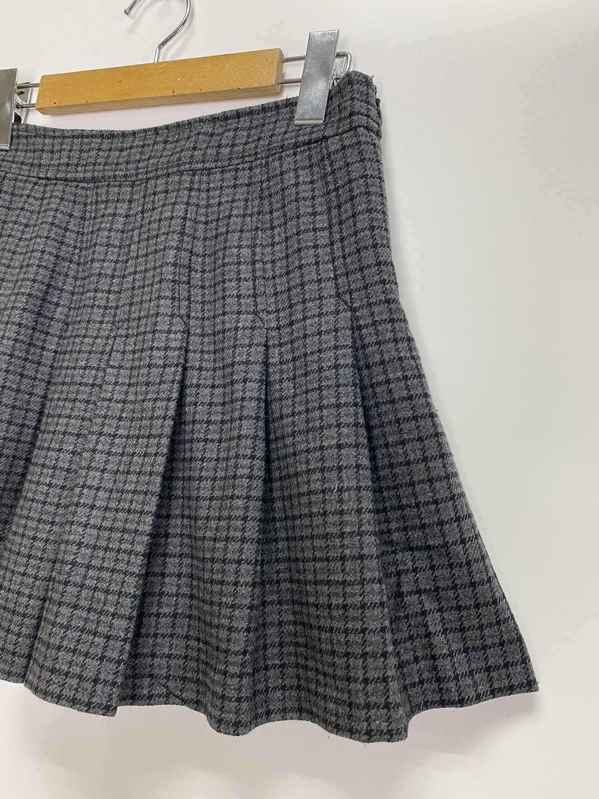 Dolce & Gabbana Dolce & Gabbana mini skirts Size 26" / US 2 / IT 38 - 4 Thumbnail