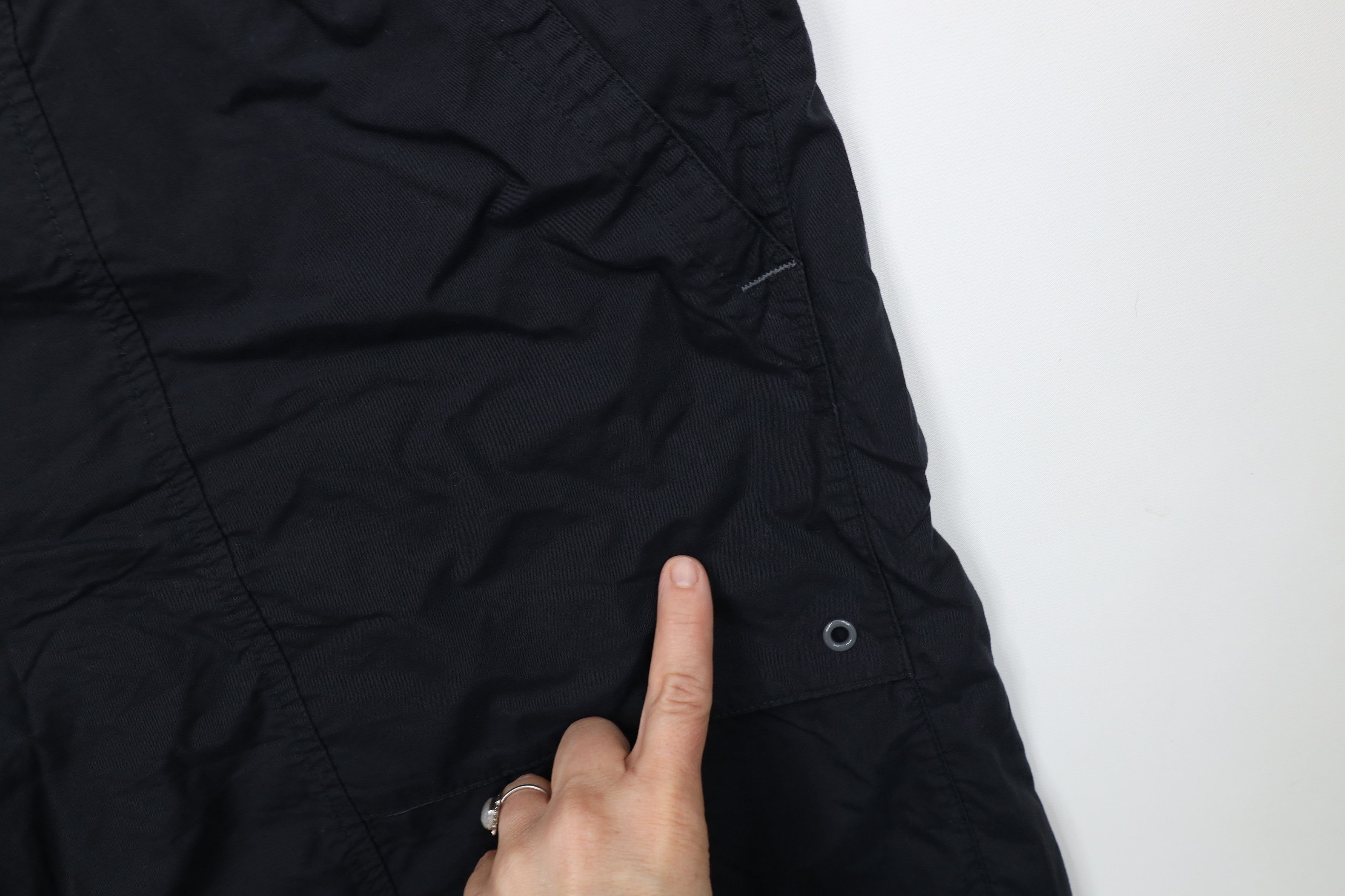 Nike Vintage 90s Y2K Nike Mini Swoosh Lined Utility Shorts Black Size US 36 / EU 52 - 5 Thumbnail