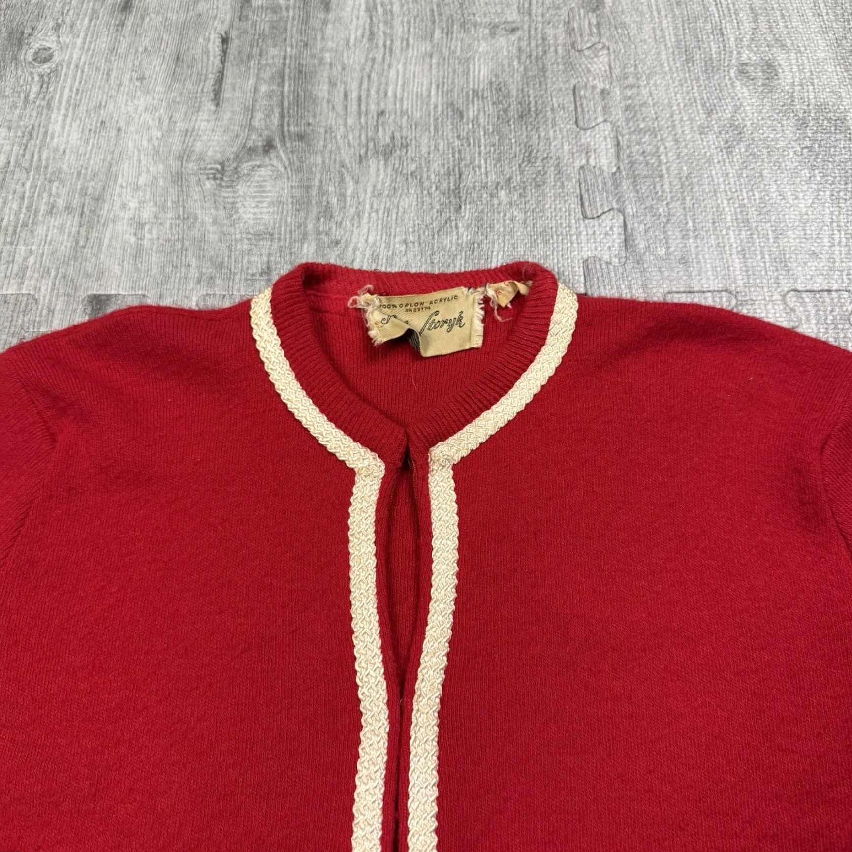 Vintage Vintage 1950s Women's Cherry Red Cardigan Sweater Park Storyk Glam Chainstitch Clasp 34 S Size S / US 4 / IT 40 - 2 Thumbnail
