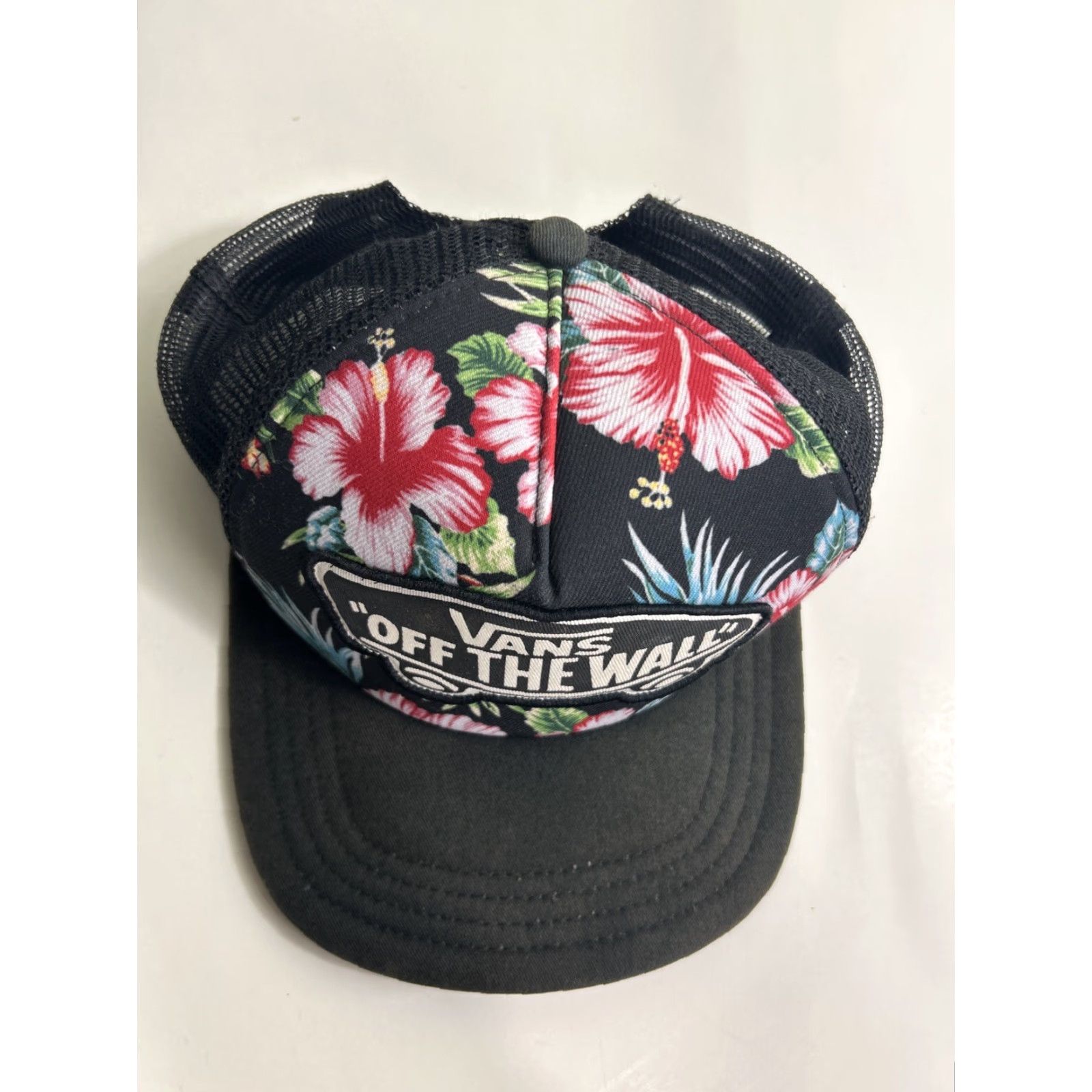 Vans Vans Off The Wall Hat Trucker Black Floral Hibiscus Adjustable One Size Size ONE SIZE - 4 Thumbnail