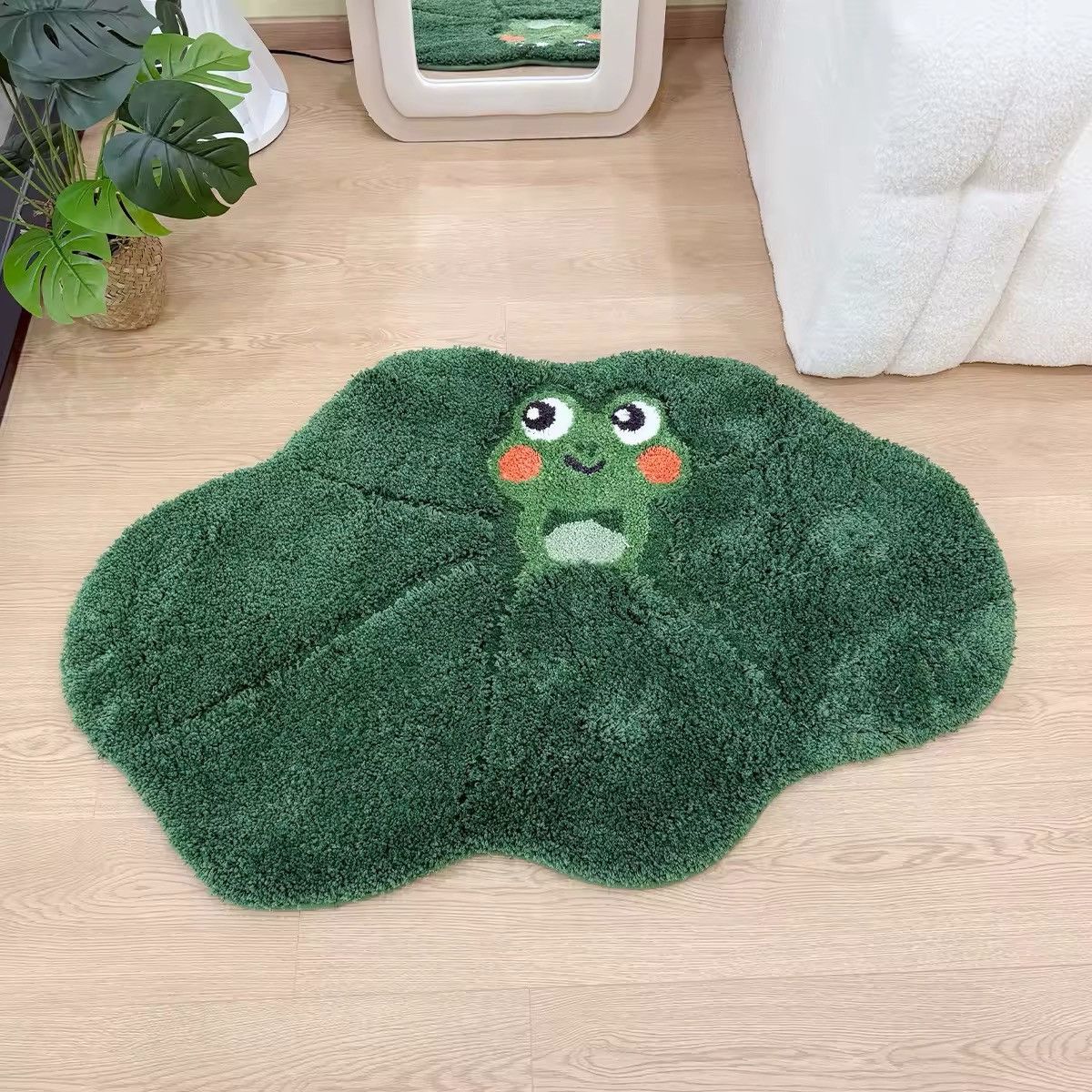 Handmade × Other Cartoon Green Frog Fluffy Decoration Handmade Tufted Carpet Size ONE SIZE - 2 Thumbnail
