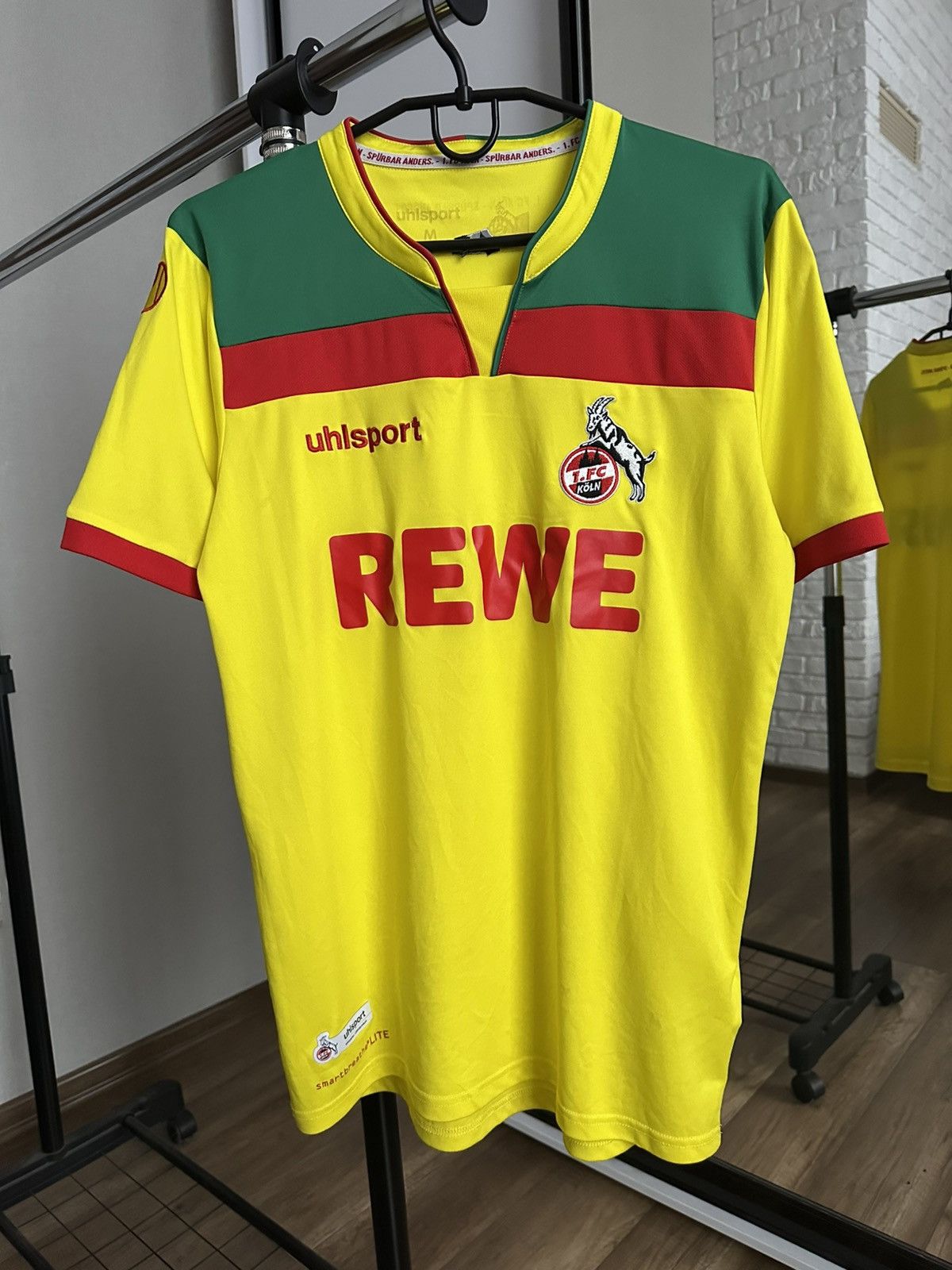 Other 2020/2021 FC Koln Soccer Jersey T-Shirt Size US M / EU 48-50 / 2 - 3 Thumbnail