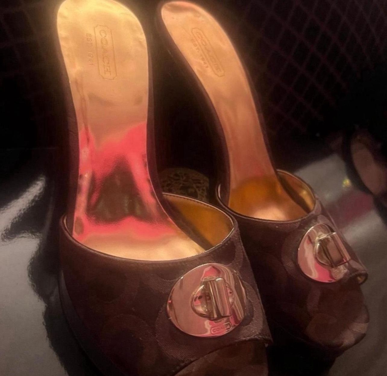 Coach COACH Vintage Brown and Gold Toggle Platform Size US 8.5 / IT 38.5 - 5 Thumbnail