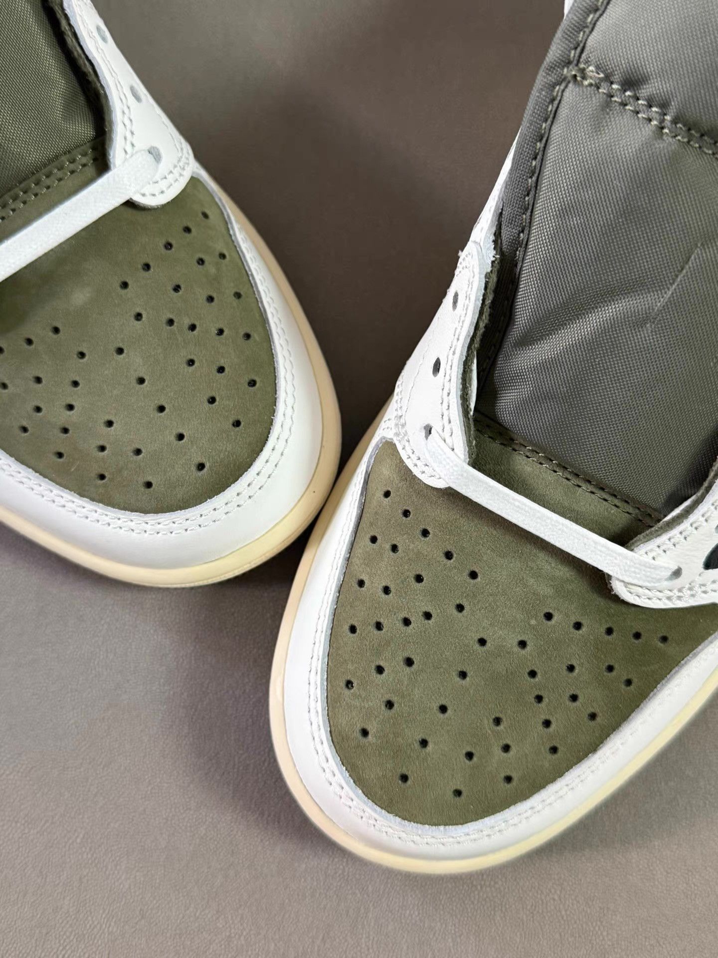 Nike Travis Scott Air Jordan 1 Reverse Hook 8.0 Ｑ20 Size US 8 / EU 41 - 4 Thumbnail