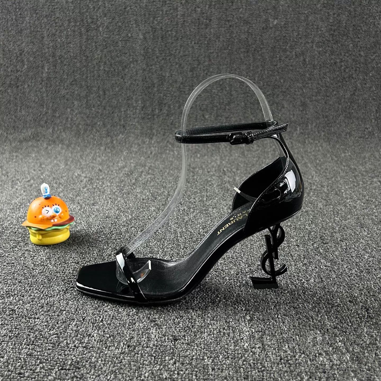 Yves Saint Laurent YSL black one-strap block heel sandals 35.5 Size US 5 / IT 35 - 3 Thumbnail