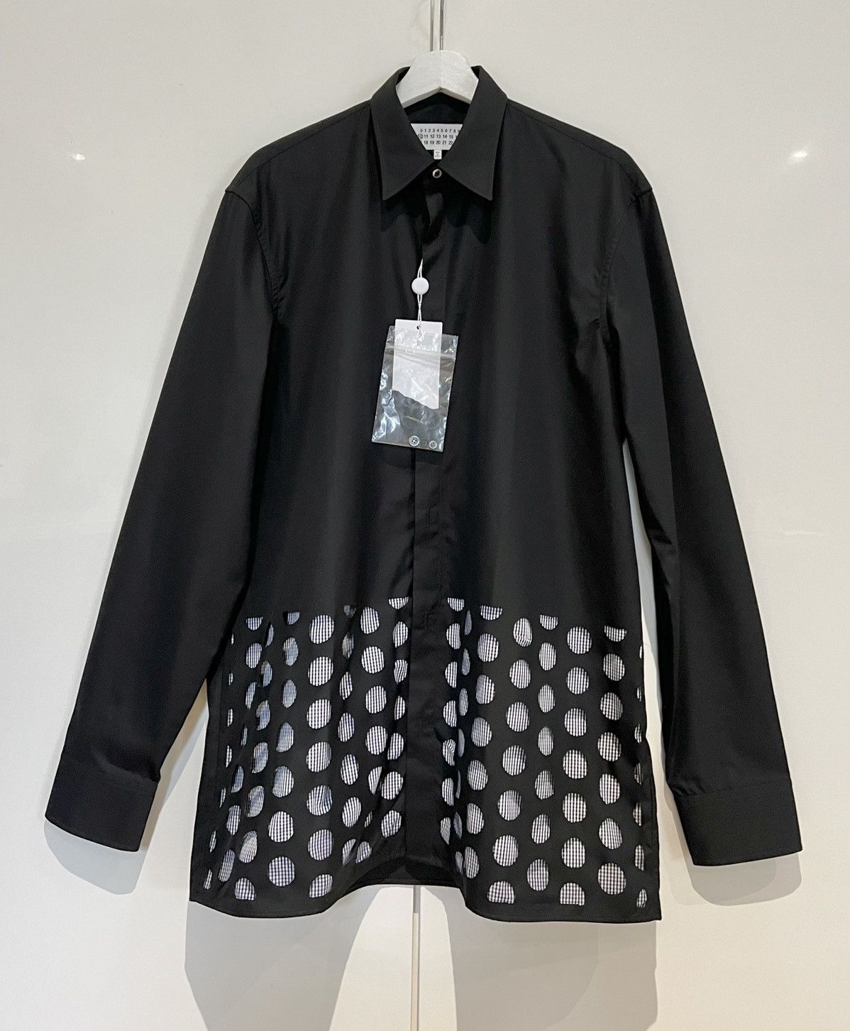 Maison Margiela Maison Margiela FW20 Punched-Holes Shirt Size US L / EU 52-54 / 3 - 1 Thumbnail