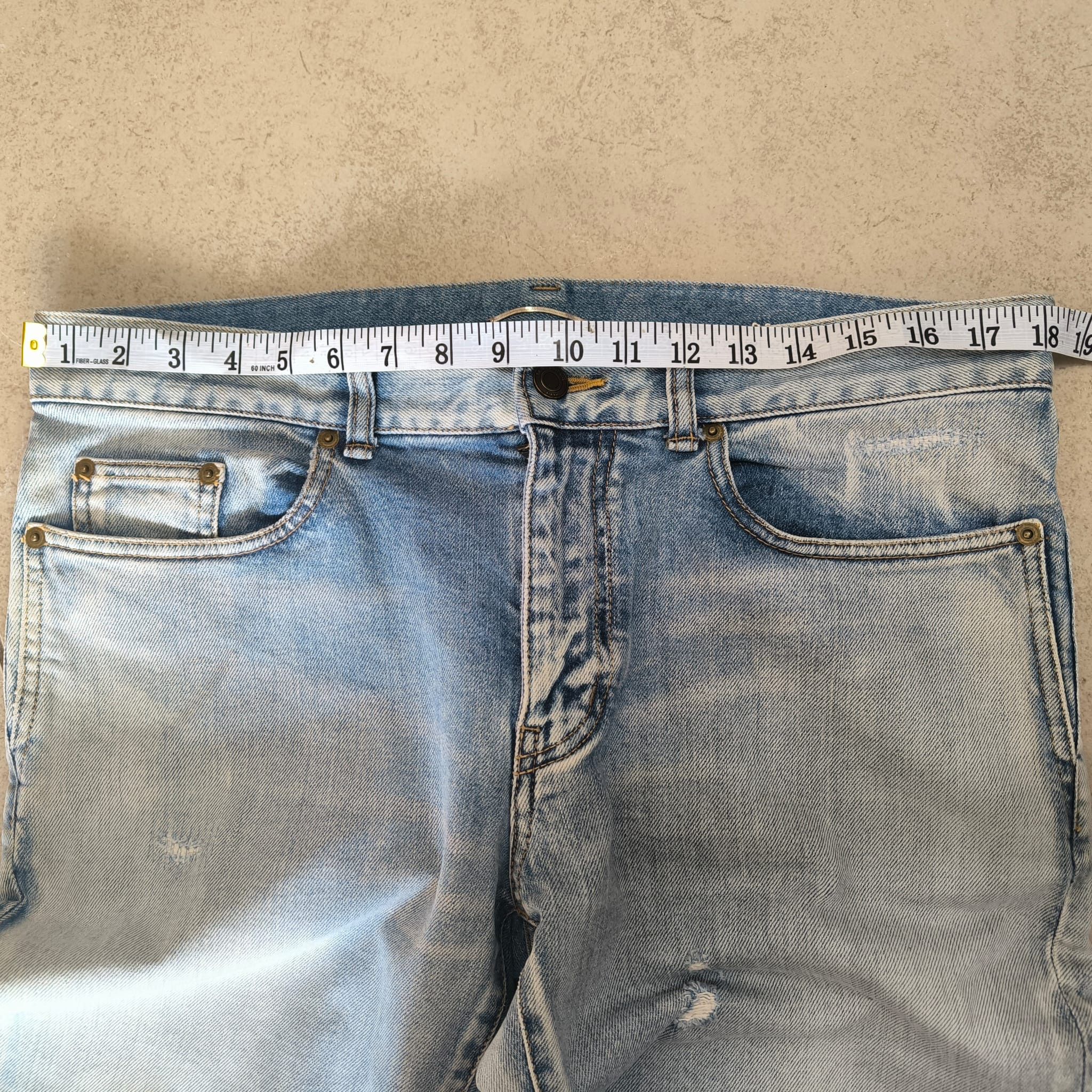 Saint Laurent Paris Saint Laurent Light Wash Distressed Jeans Made in Japan Size US 32 / EU 48 - 3 Thumbnail