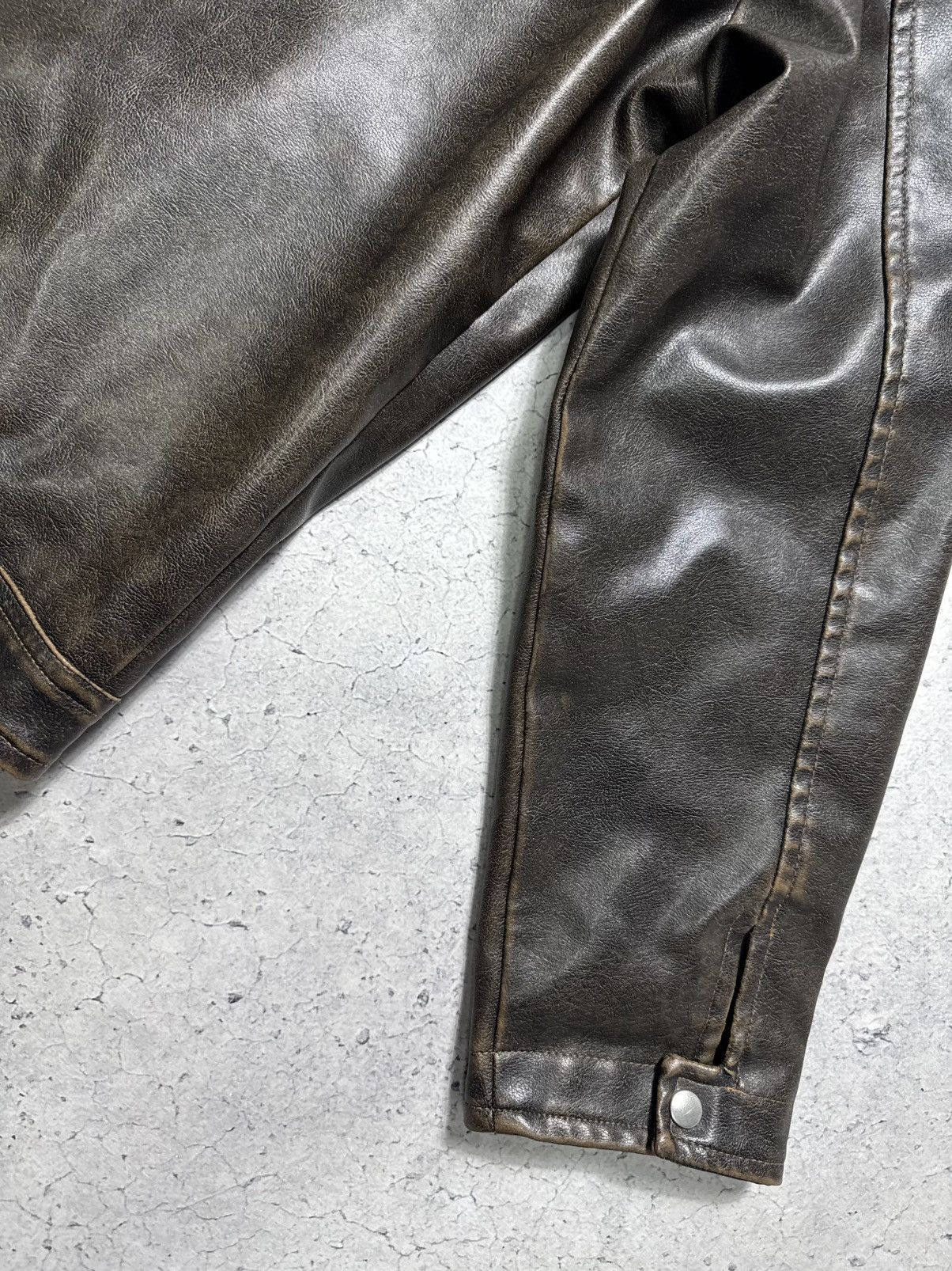 Emporio Armani Armani Jeans Vintage Leather Jacket Big Logo Brown Size US L / EU 52-54 / 3 - 12 Thumbnail