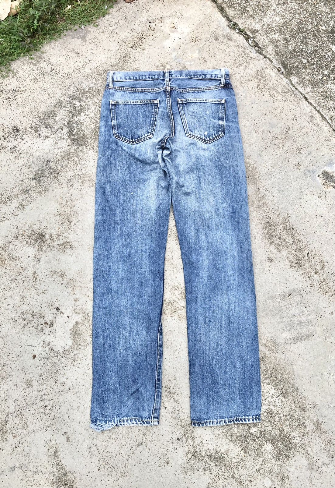 Uniqlo SELVEDGE REDLINE DISTRESSED JEANS Size US 30 / EU 46 - 5 Thumbnail
