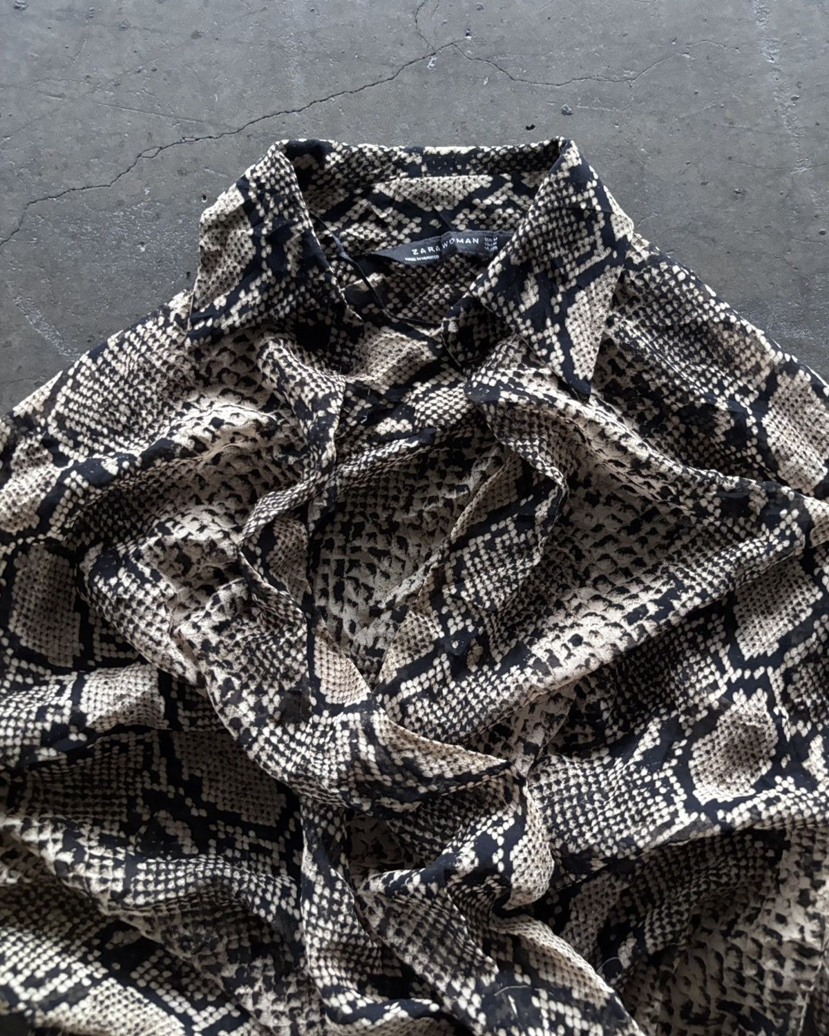 14th Addiction × If Six Was Nine × Japanese Brand Snake Skin Zara Women Button Up Shirt Size US M / EU 48-50 / 2 - 3 Thumbnail