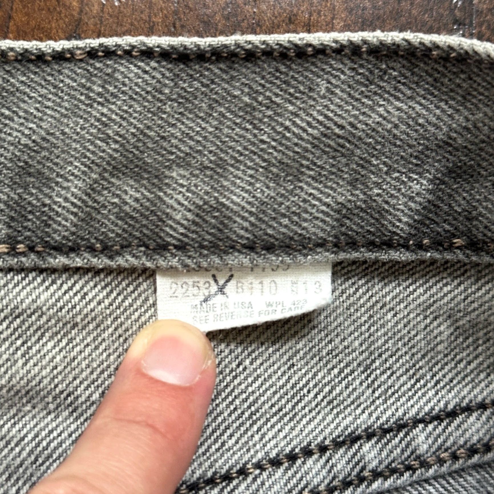 Levi's VTG Levi's 501 Jeans 27x30 Button Fly Grey Wash Straight Mens 90s Vintage USA Tag XX Act Faded Size US 27 - 7 Thumbnail