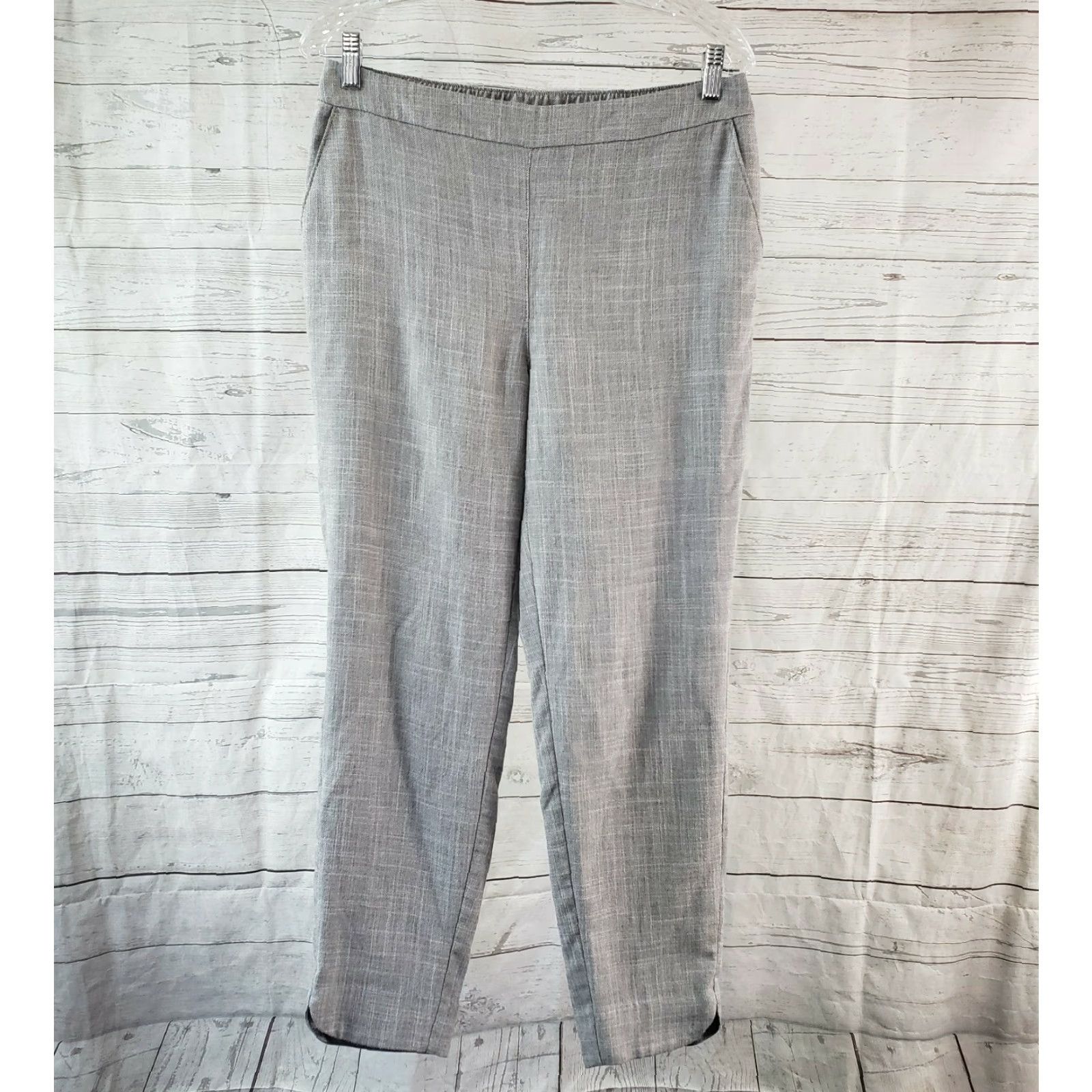 Vintage Chico's Womens Cropped Pants Gray Mid Rise Pull On Rayon Blend 6 Inseam 25.5 in Womens Pants Crop Size 28" / US 6 / IT 42 - 2 Thumbnail