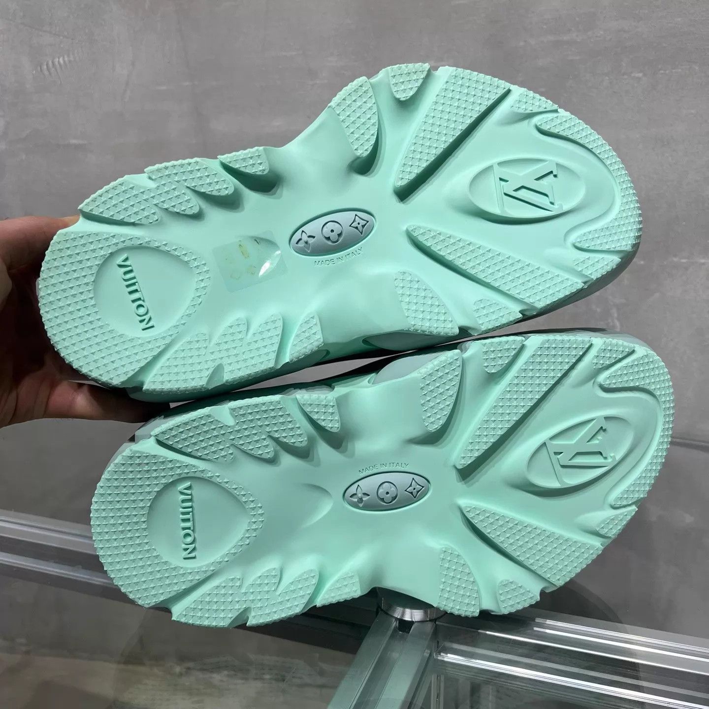 Louis Vuitton LV Shark Clogs Mint Green UK8/42 CD0395 Size US 9 / EU 42 - 7 Thumbnail