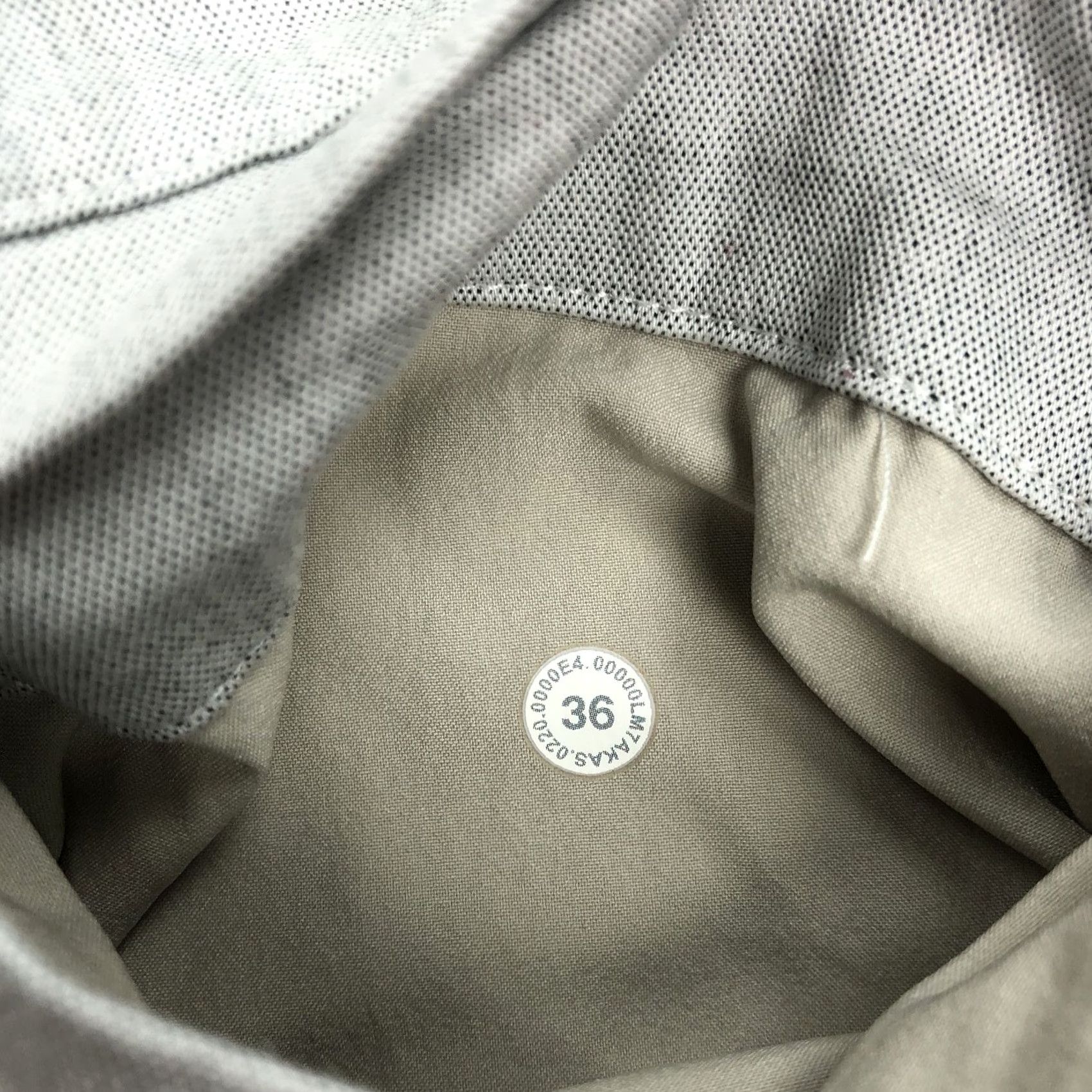 Lululemon VINTAGE? No. Lululemon Men's Light Gray Flat Front Chino Shorts Size 36 Commission Relaxed Shirt? Size US 36 / EU 52 - 6 Thumbnail
