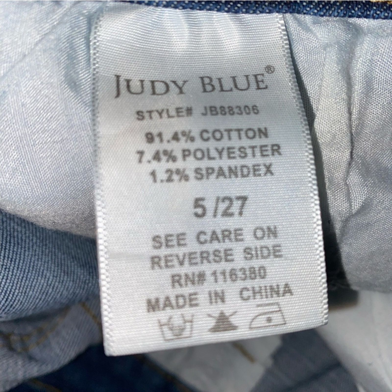 Judy Blue Judy Blue $79 Patch Perfect Boyfriend Jeans 5 / 27” EUC Size 27" / US 4 / IT 40 - 15 Thumbnail