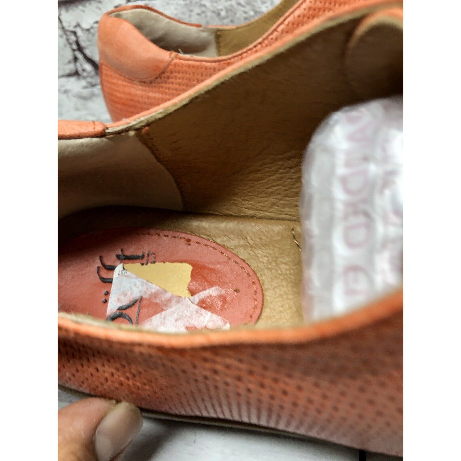 Other Sofft Coral Leather Perforated Oxfords Lace Up Casual Shoes Size US 10 / IT 40 - 12 Thumbnail