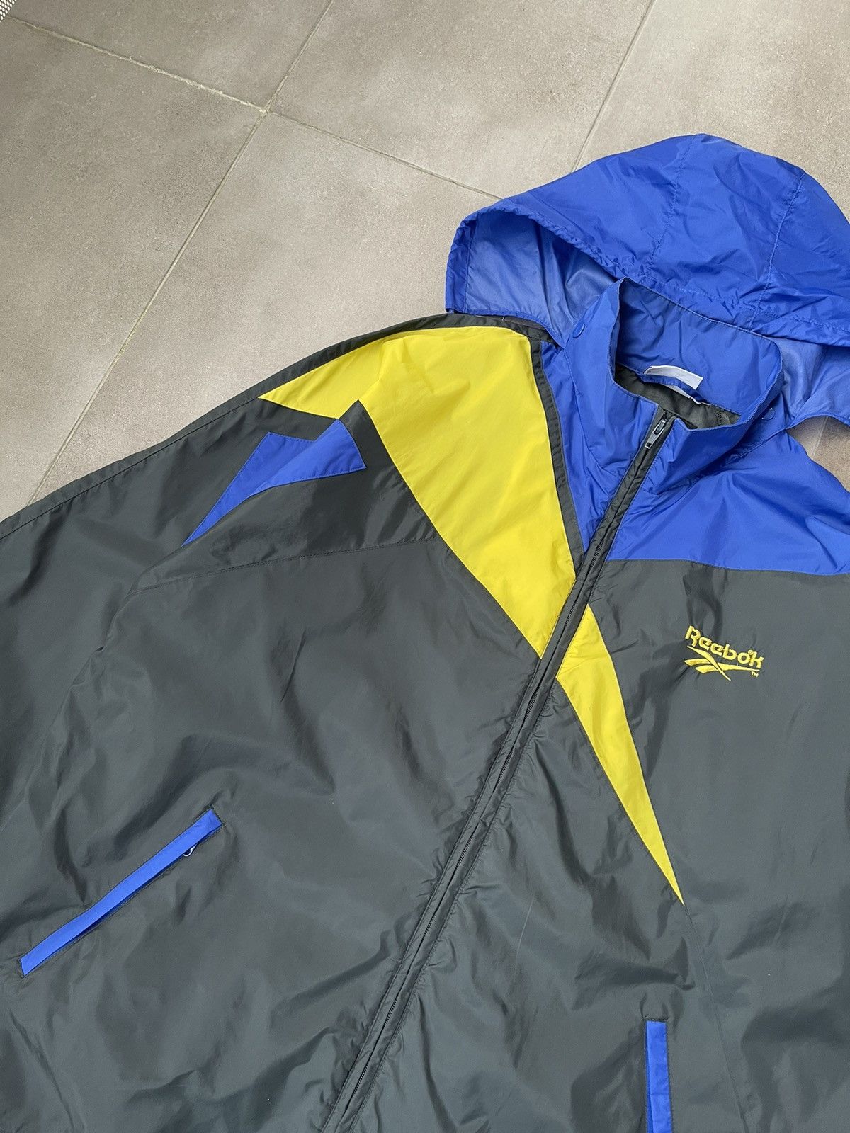 Reebok × Vintage 90S Vintage Reebok 3 Tone Technical Track Light Jacket Size US XL / EU 56 / 4 - 5 Thumbnail