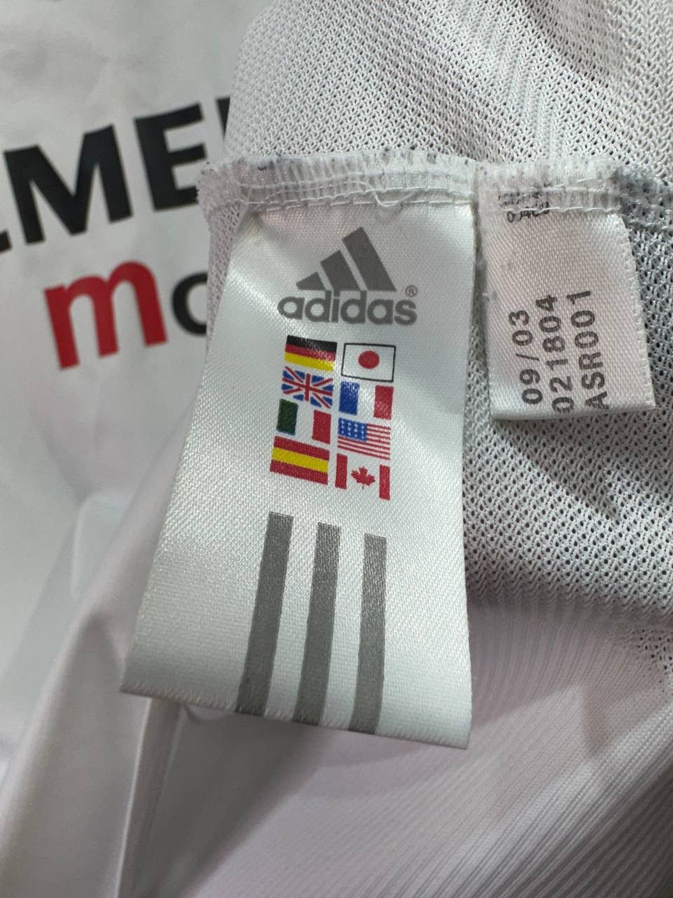 Vintage 2003-04 Adidas Real Madrid Home Shirt Soccer Jersey Beckham Size US M / EU 48-50 / 2 - 10 Thumbnail
