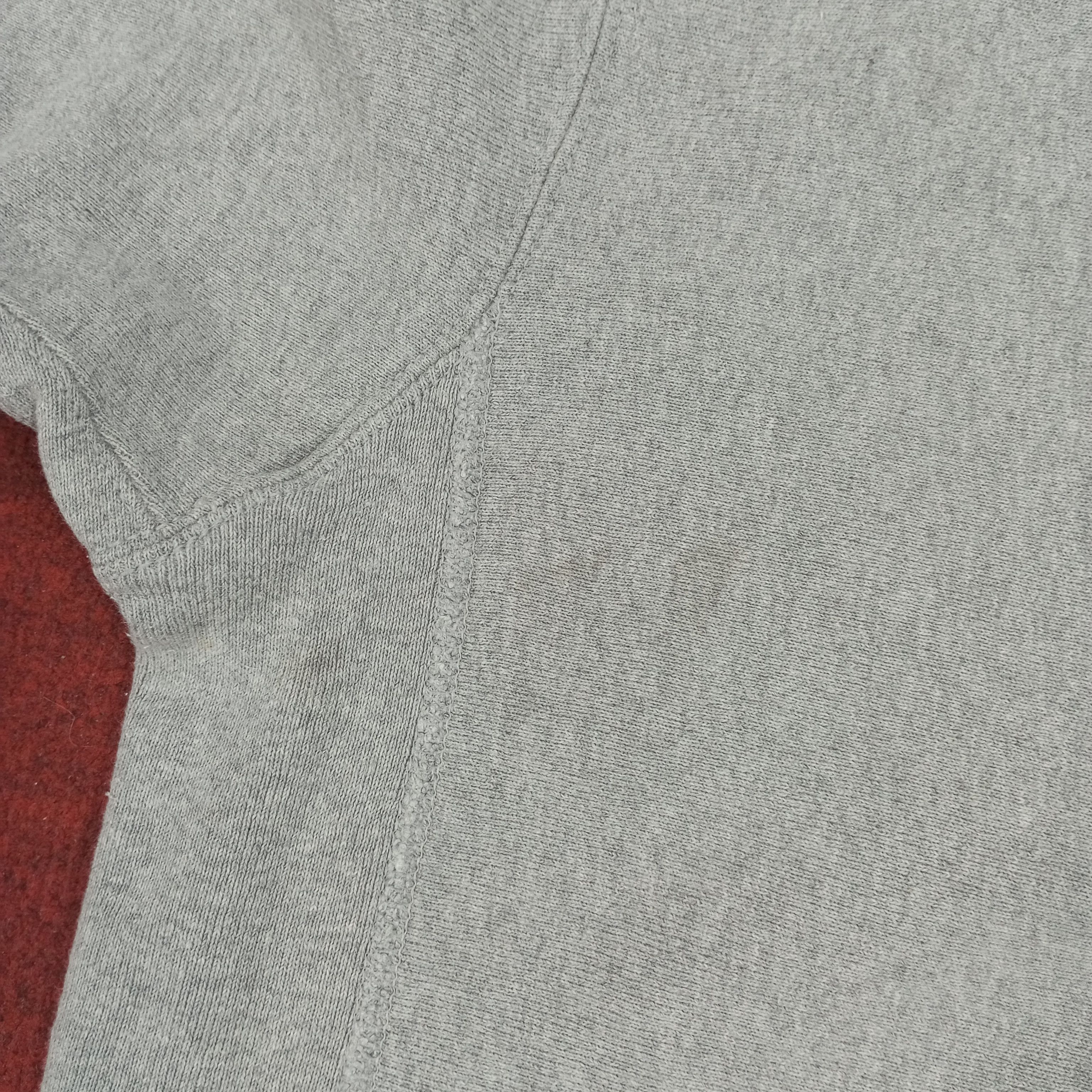 Champion × Vintage Champion Streetwear Style Small Logo Design Sweatshirt Size US S / EU 44-46 / 1 - 5 Thumbnail
